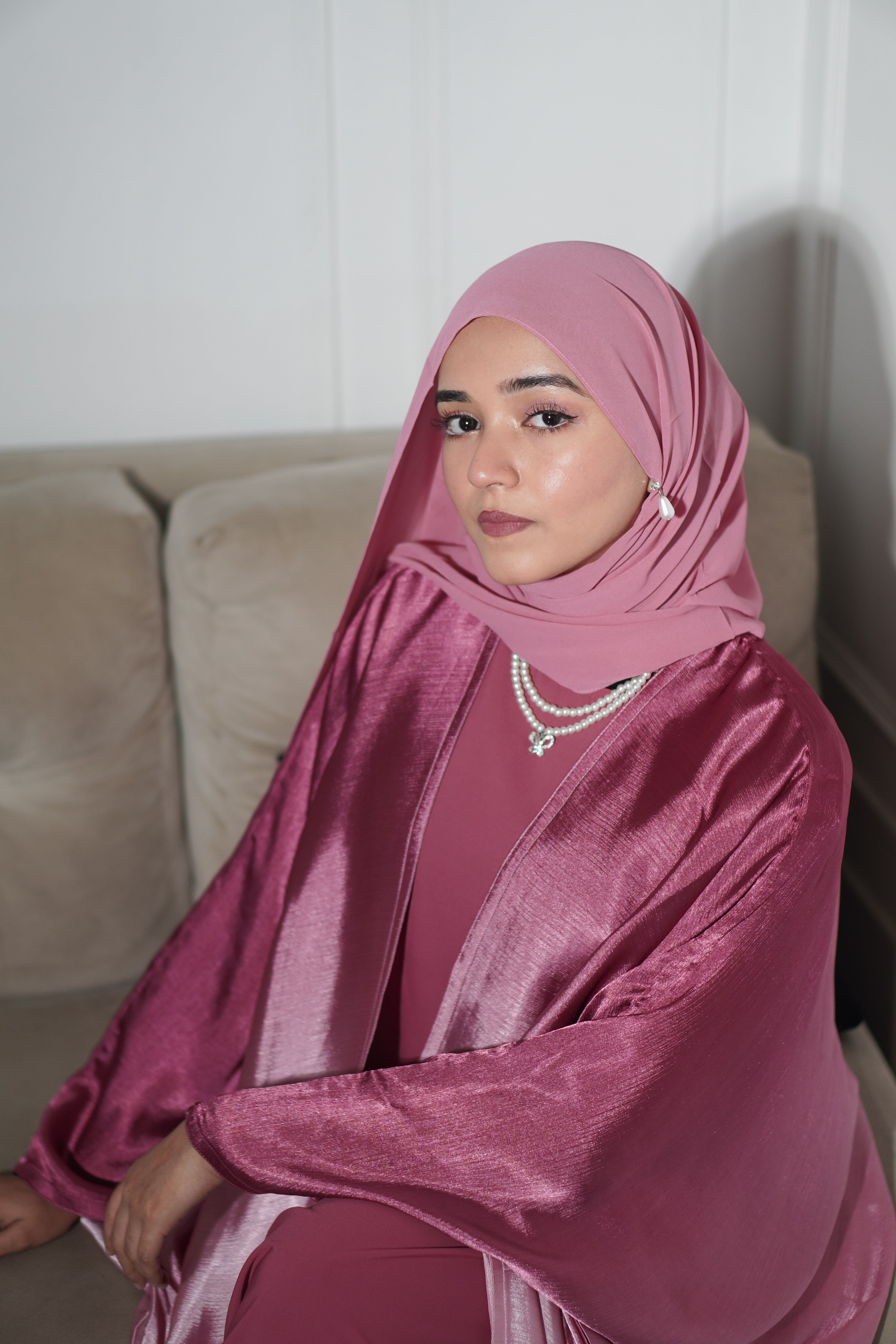 Amelia Ombre Abayah - Barbie Pink