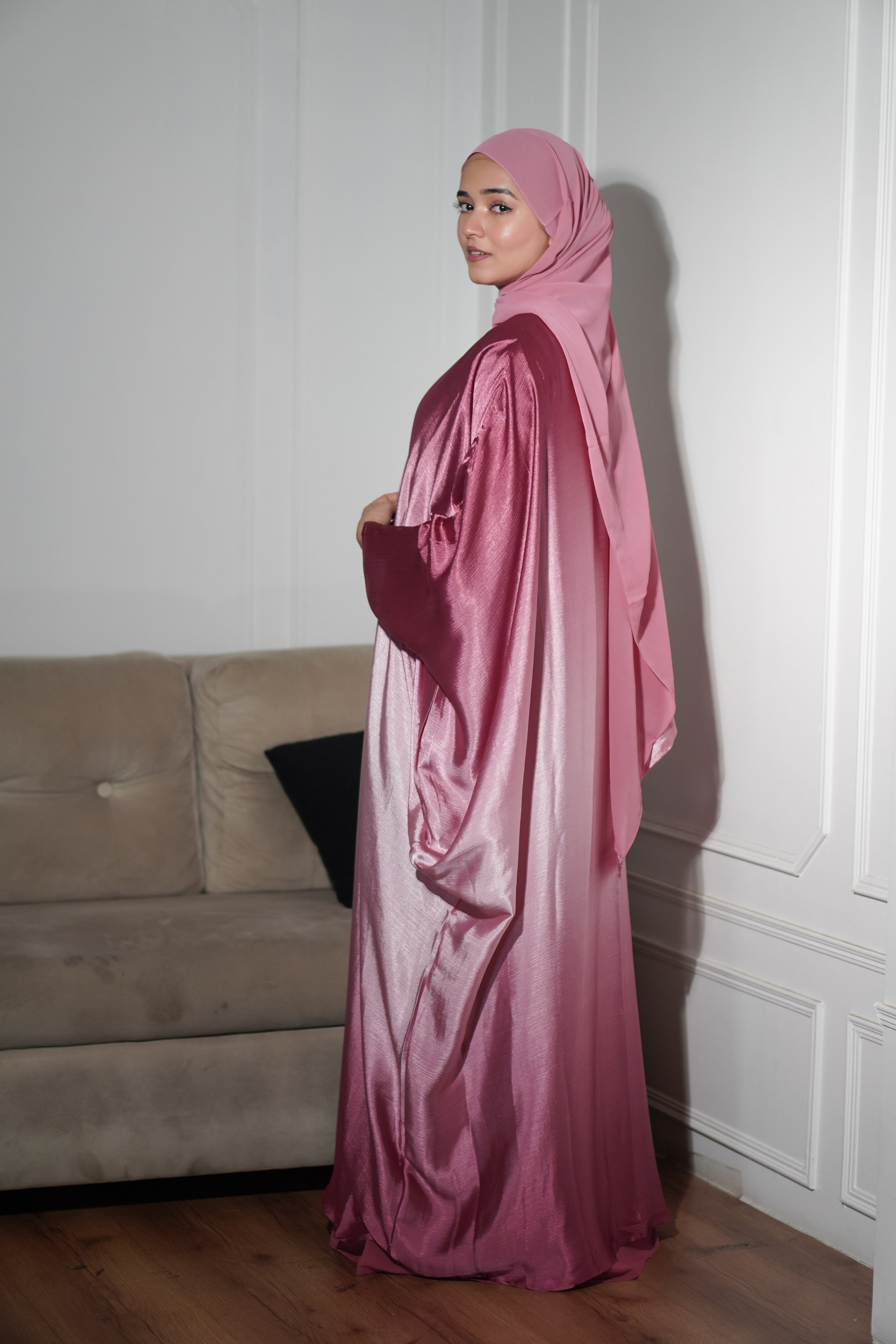 Amelia Ombre Abayah - Barbie Pink