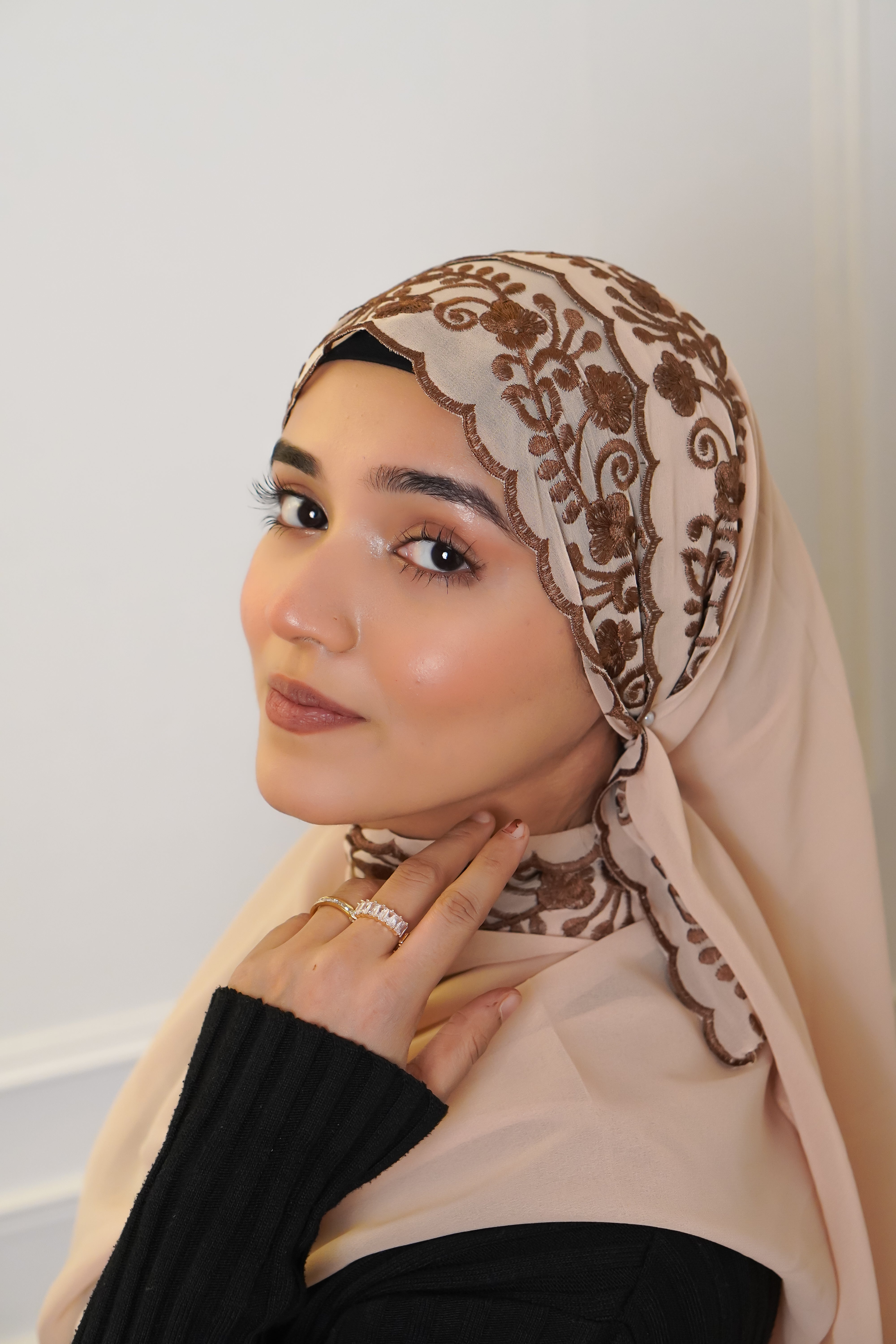 EMBROIDERED HIJAB - Brown