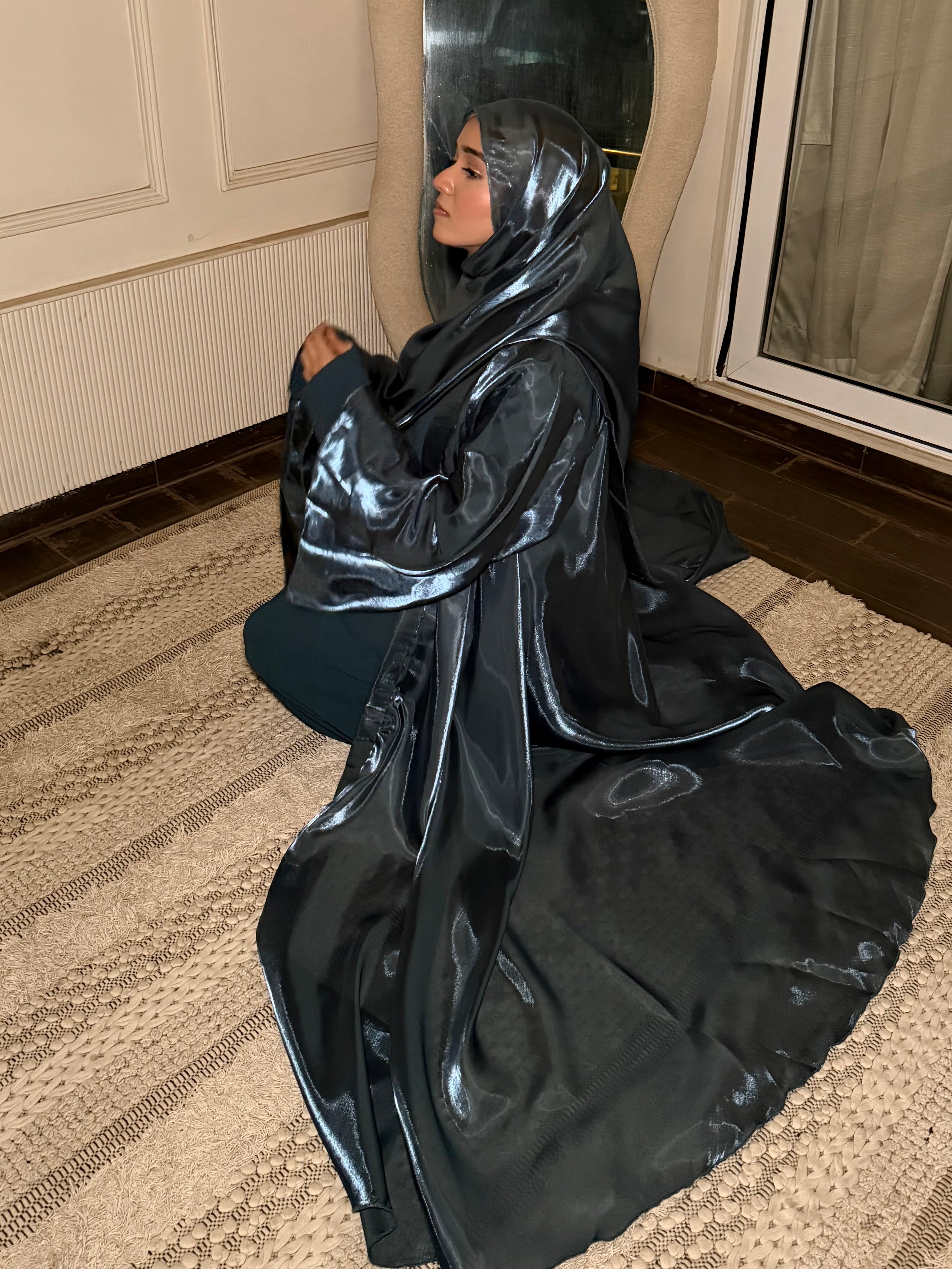 KHALEEJI ABAYAH - NEEL
