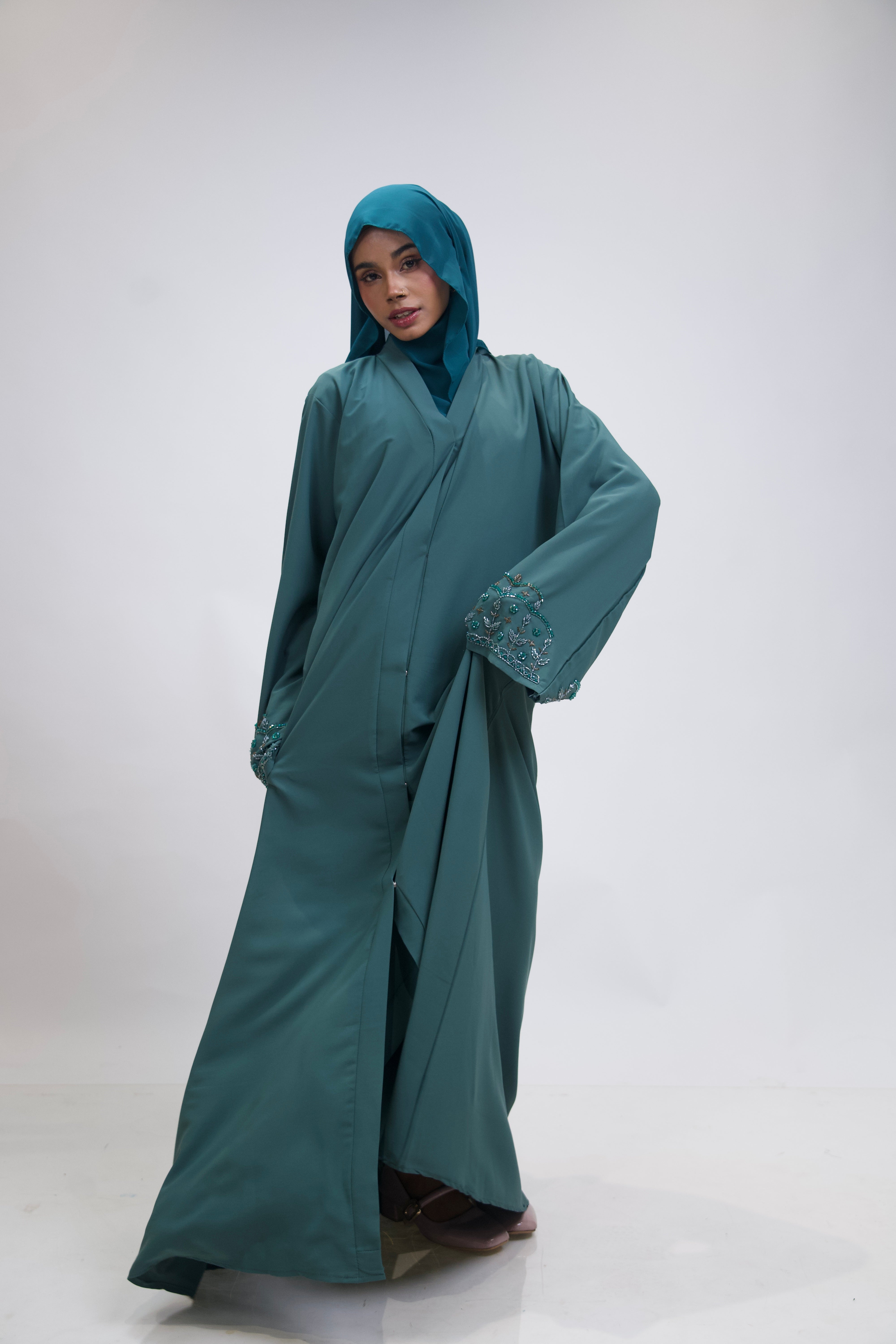 Nabia - Hand Sown Abayah