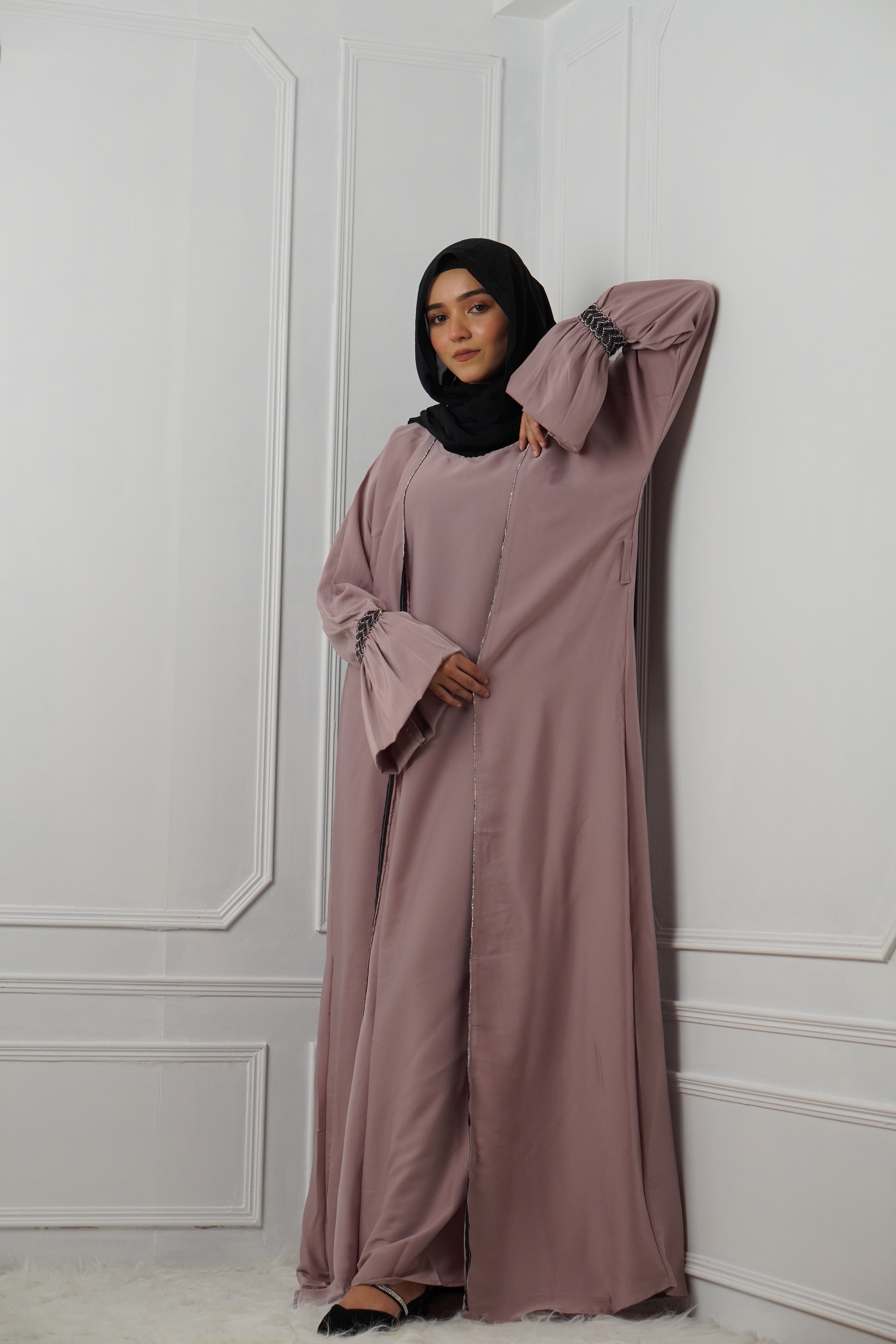 ANUM ABAYAH - Pink Love