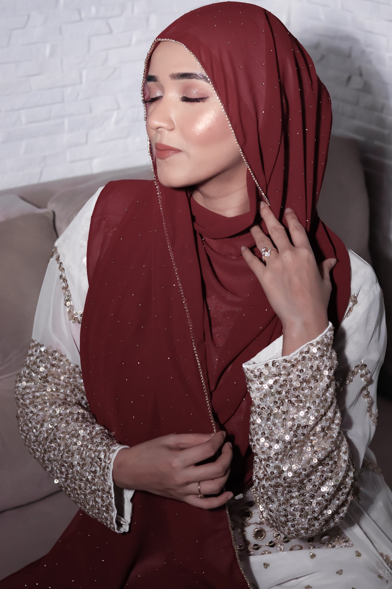 Rhinestone Hijab - Maroon
