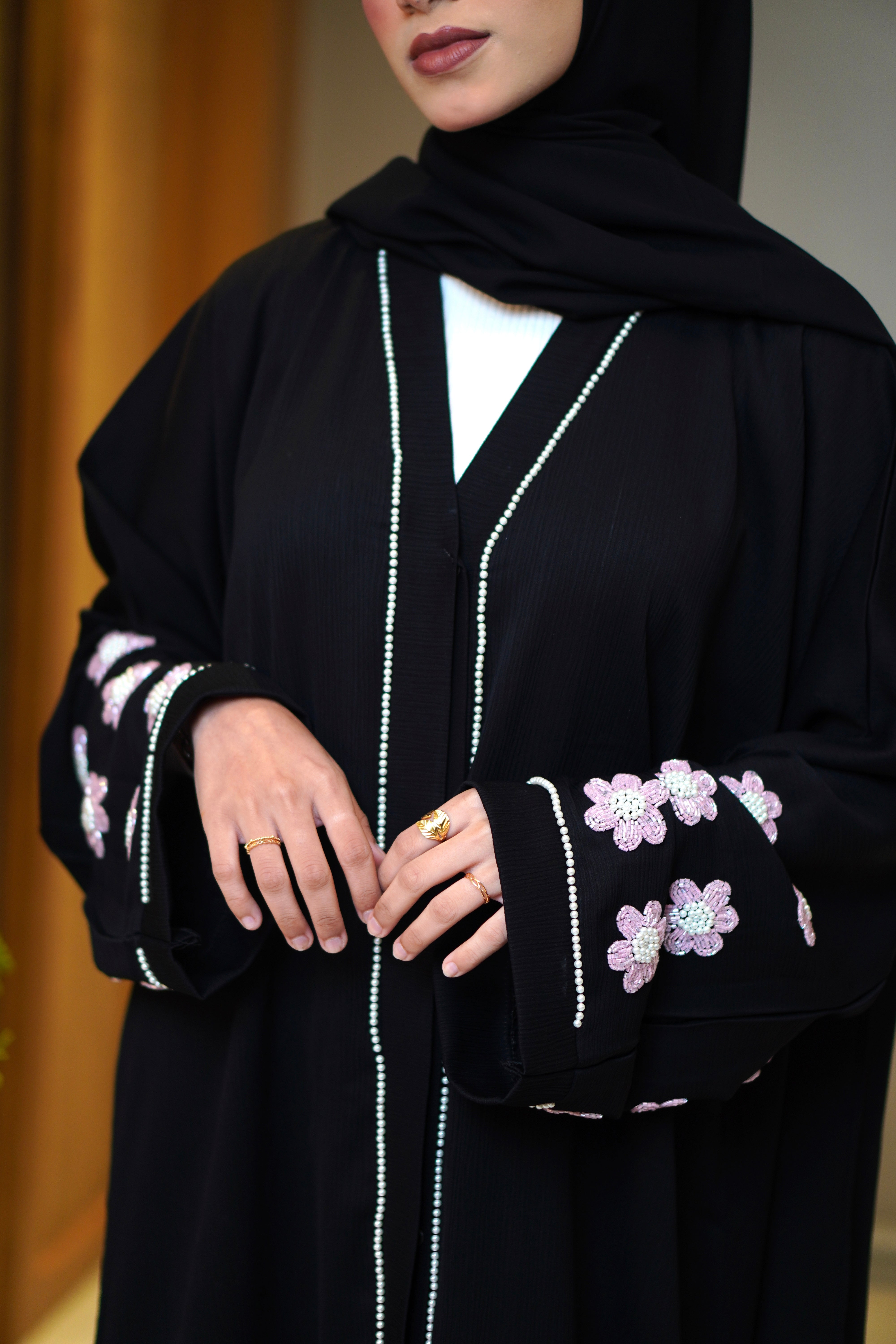 Pearl Noir Abayah
