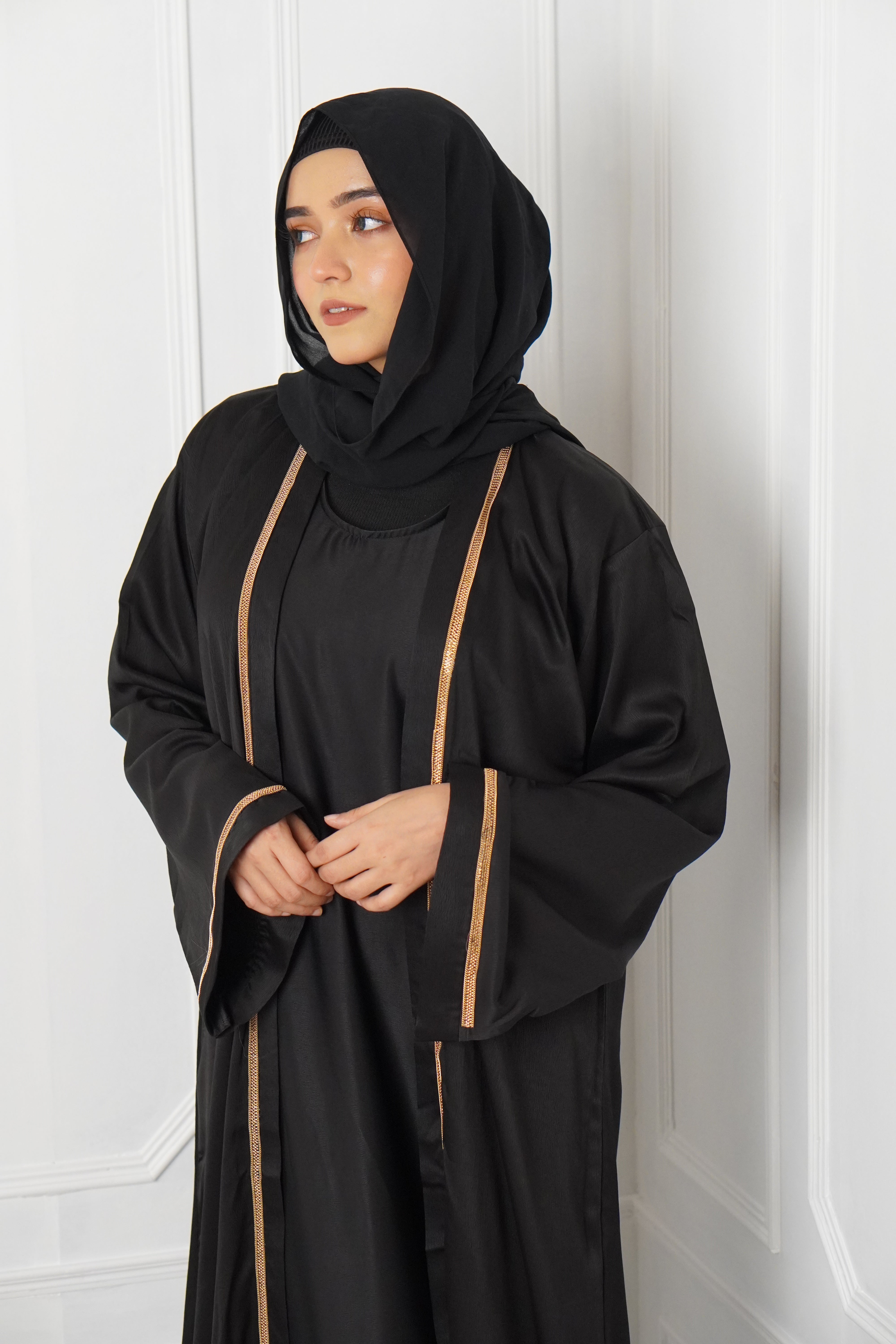 REHNUMA ABAYAH - MIDNIGHT BLACK