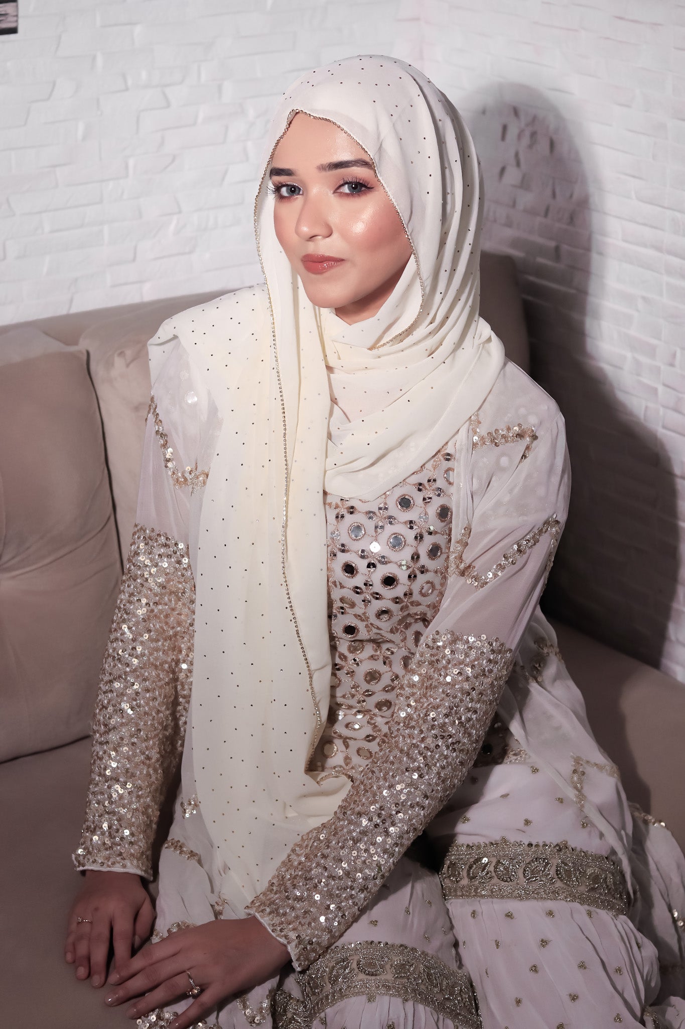 Rhinestone Hijab - White