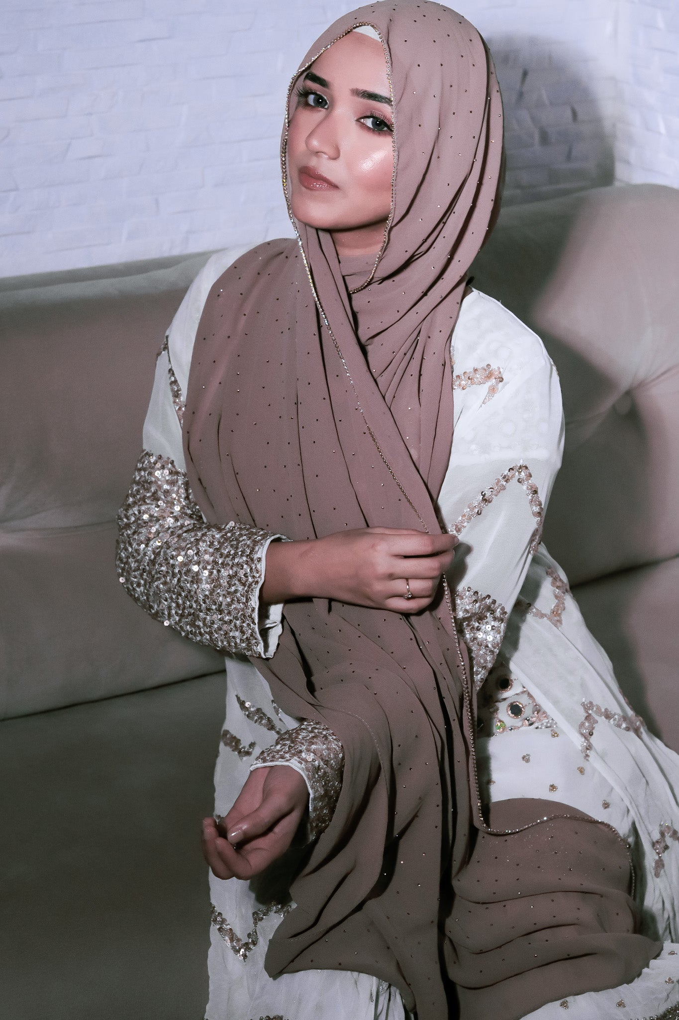 Rhinestone Hijab - Brown
