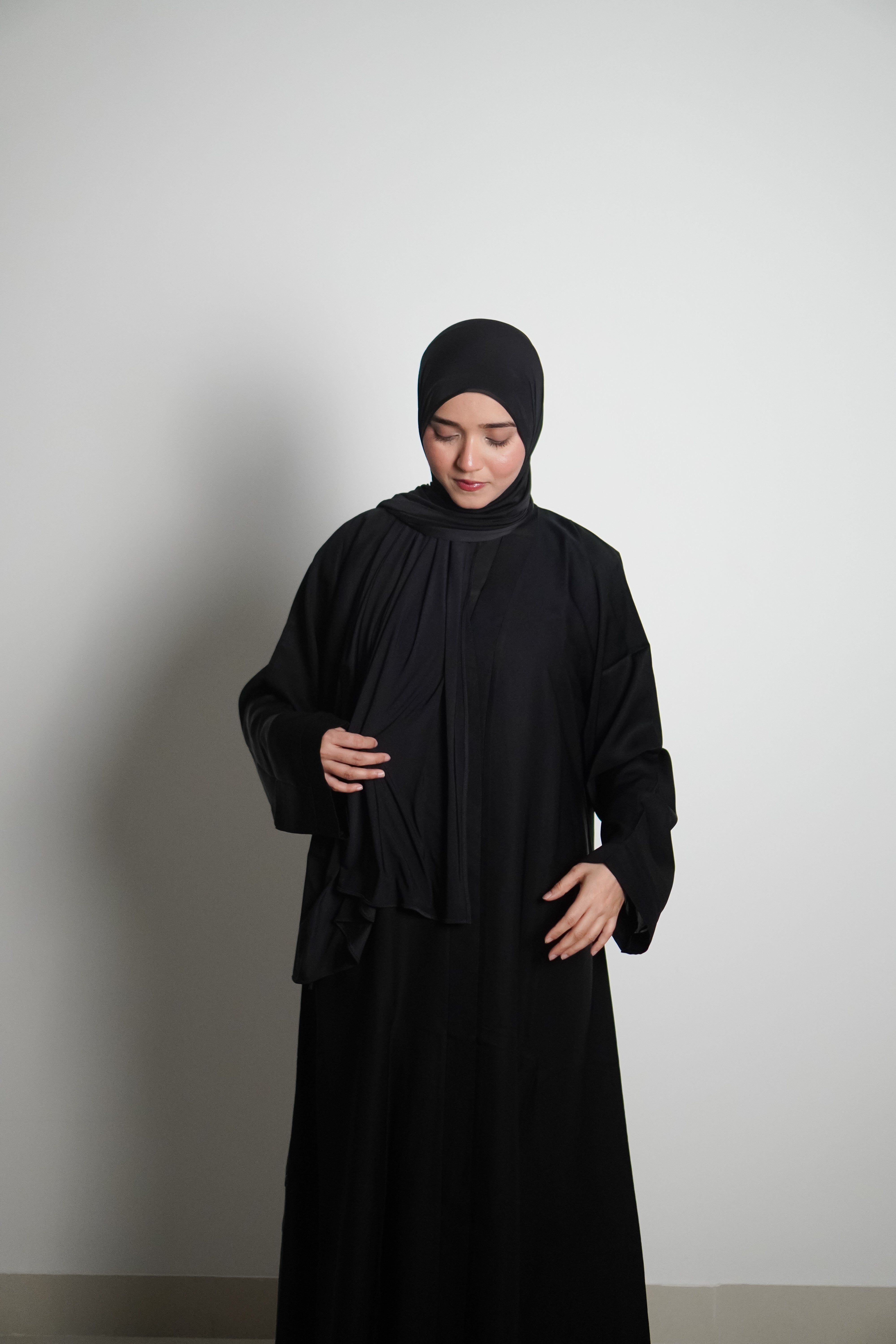 Classic Black Abayah 2.0