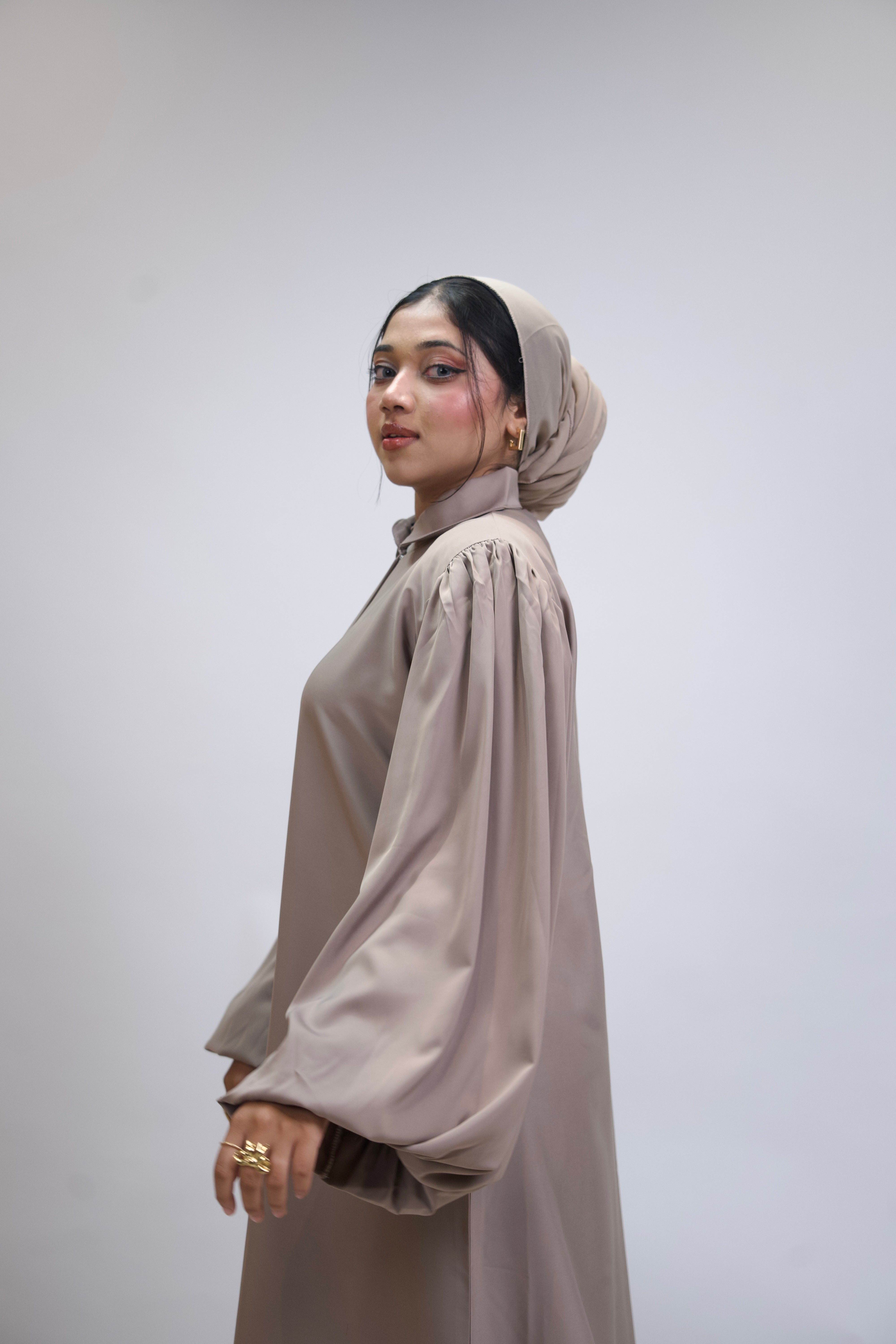 BALLOON SLEEVES ABAYAH - BEIGE