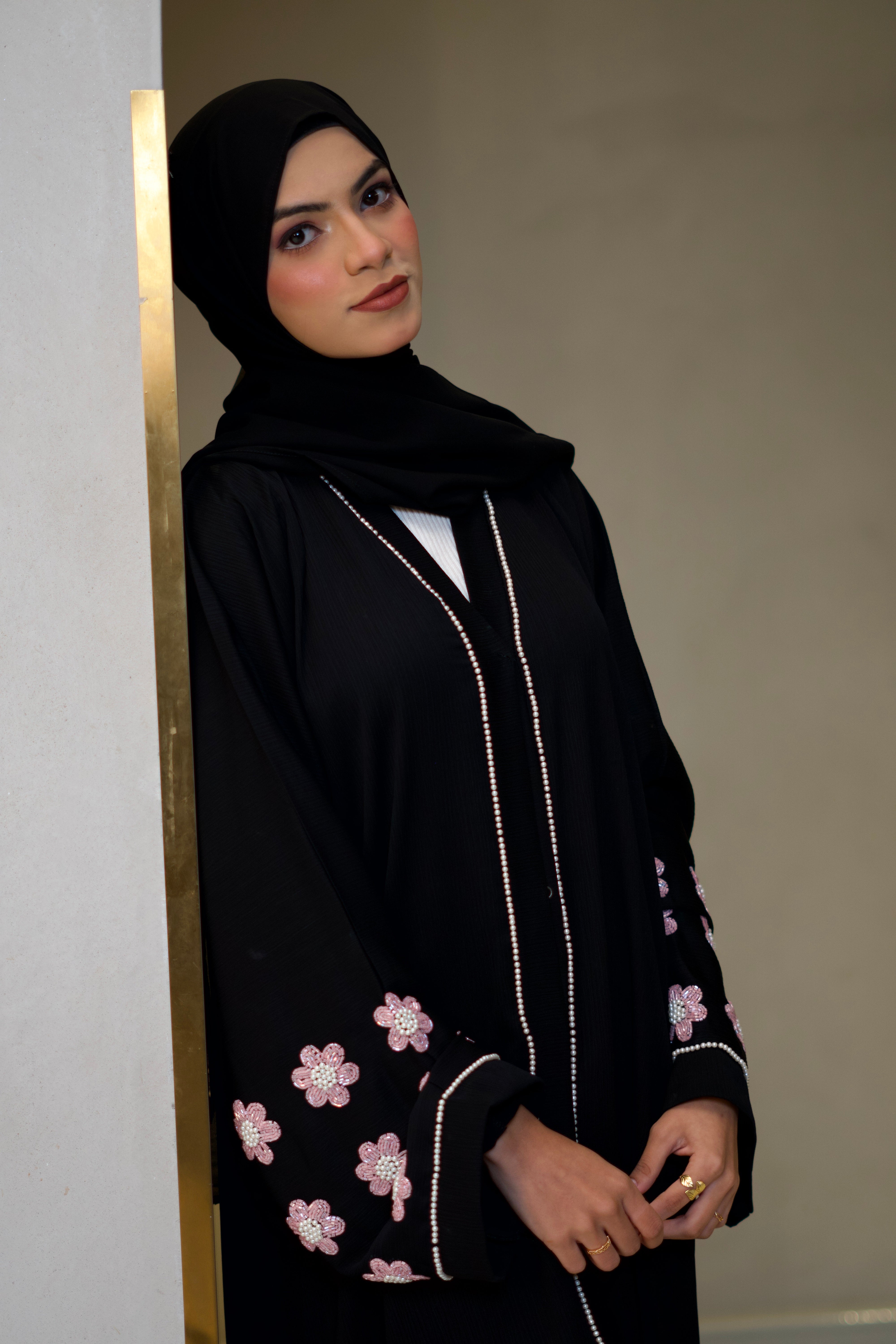 Pearl Noir Abayah
