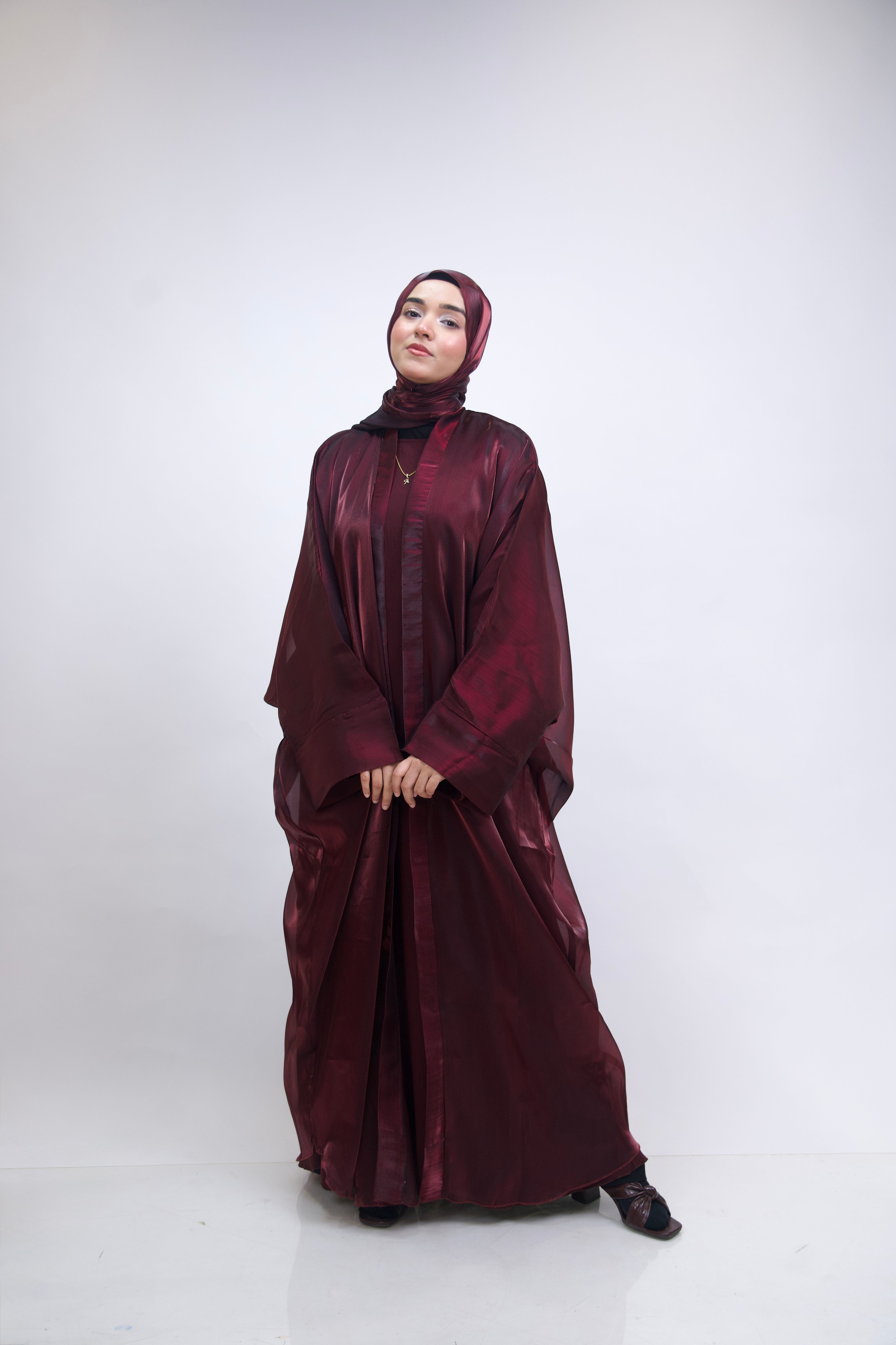 KHALEEJI ABAYAH - CHERRY MAROON