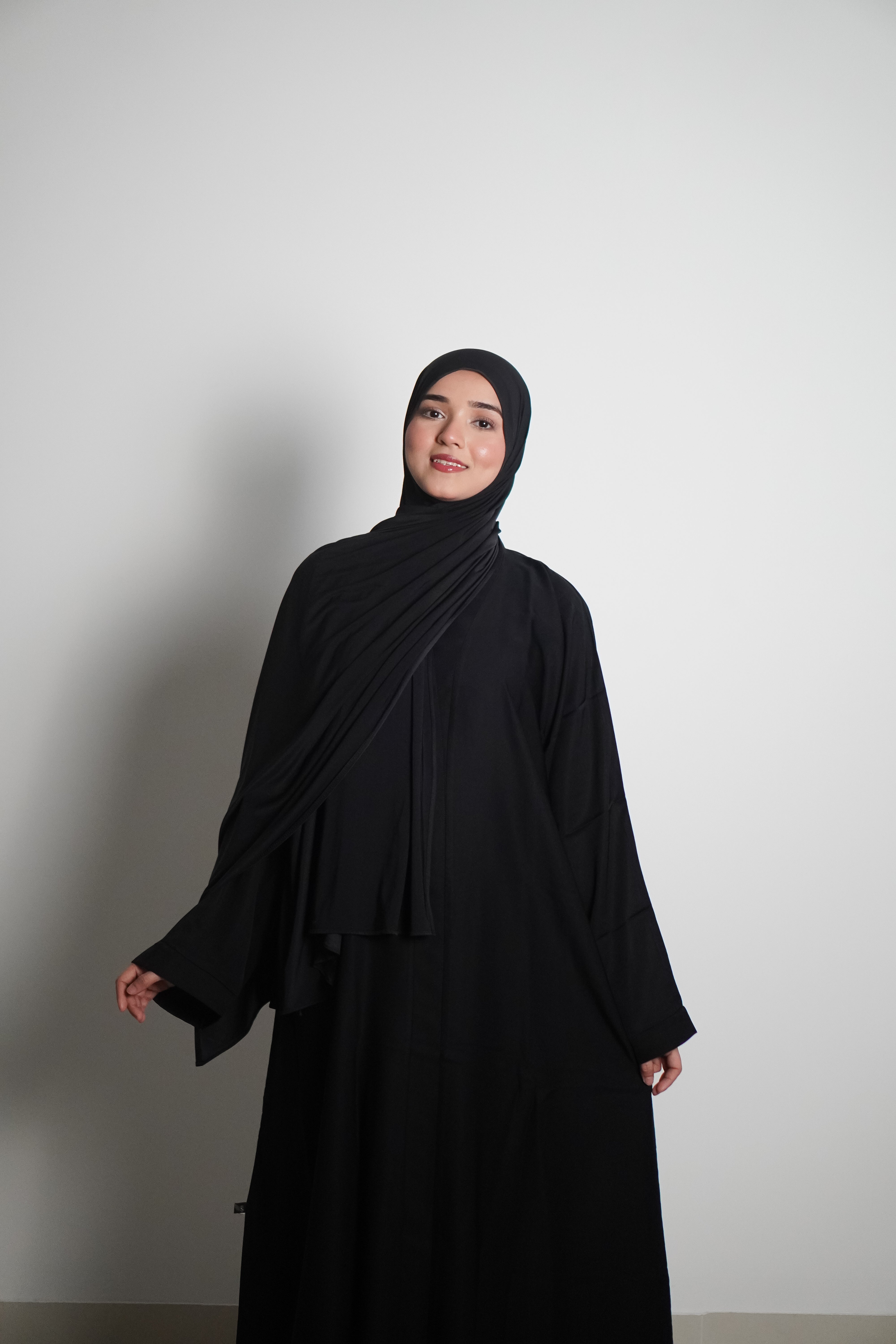Classic Black Abayah 2.0