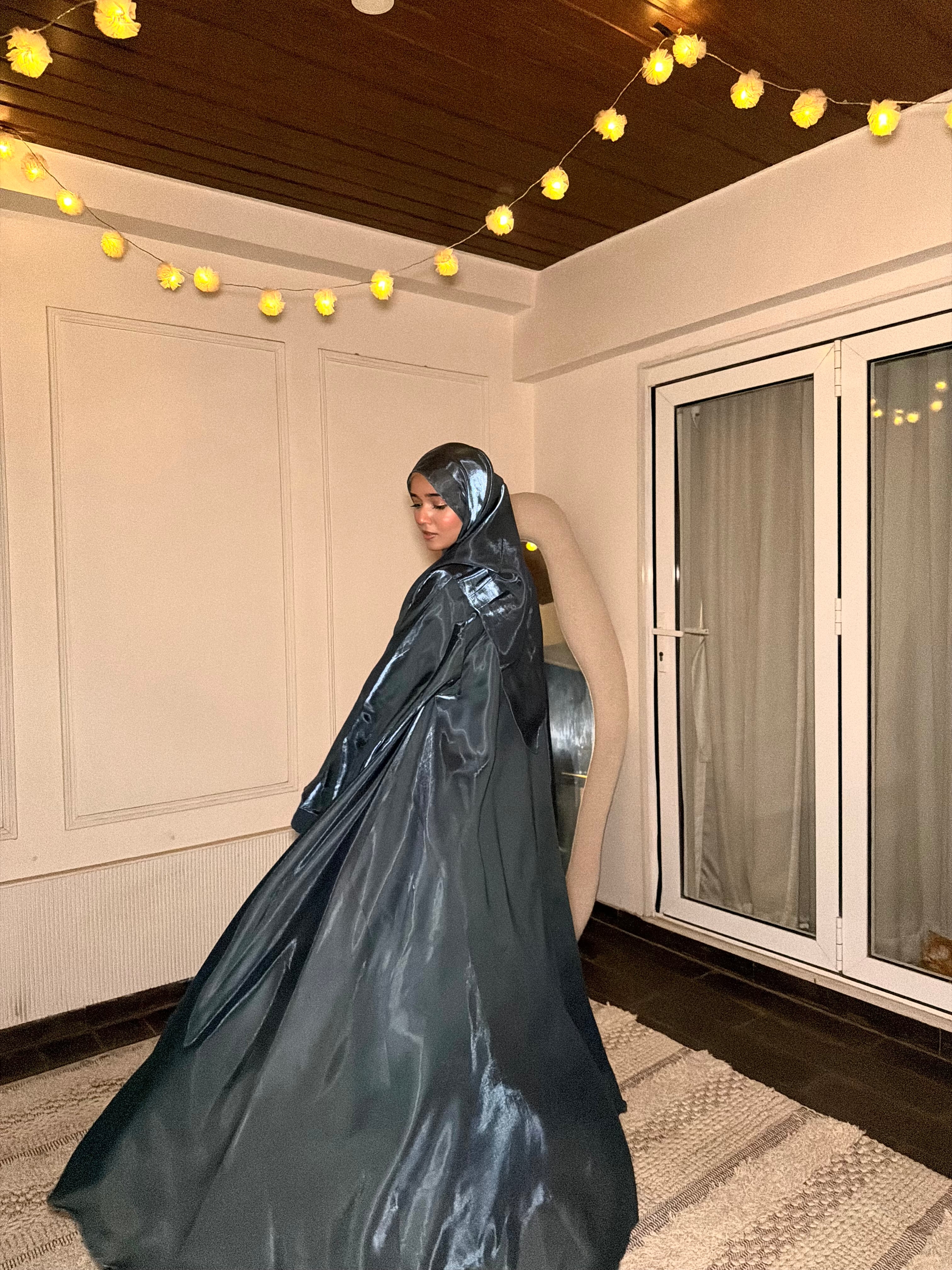KHALEEJI ABAYAH - NEEL