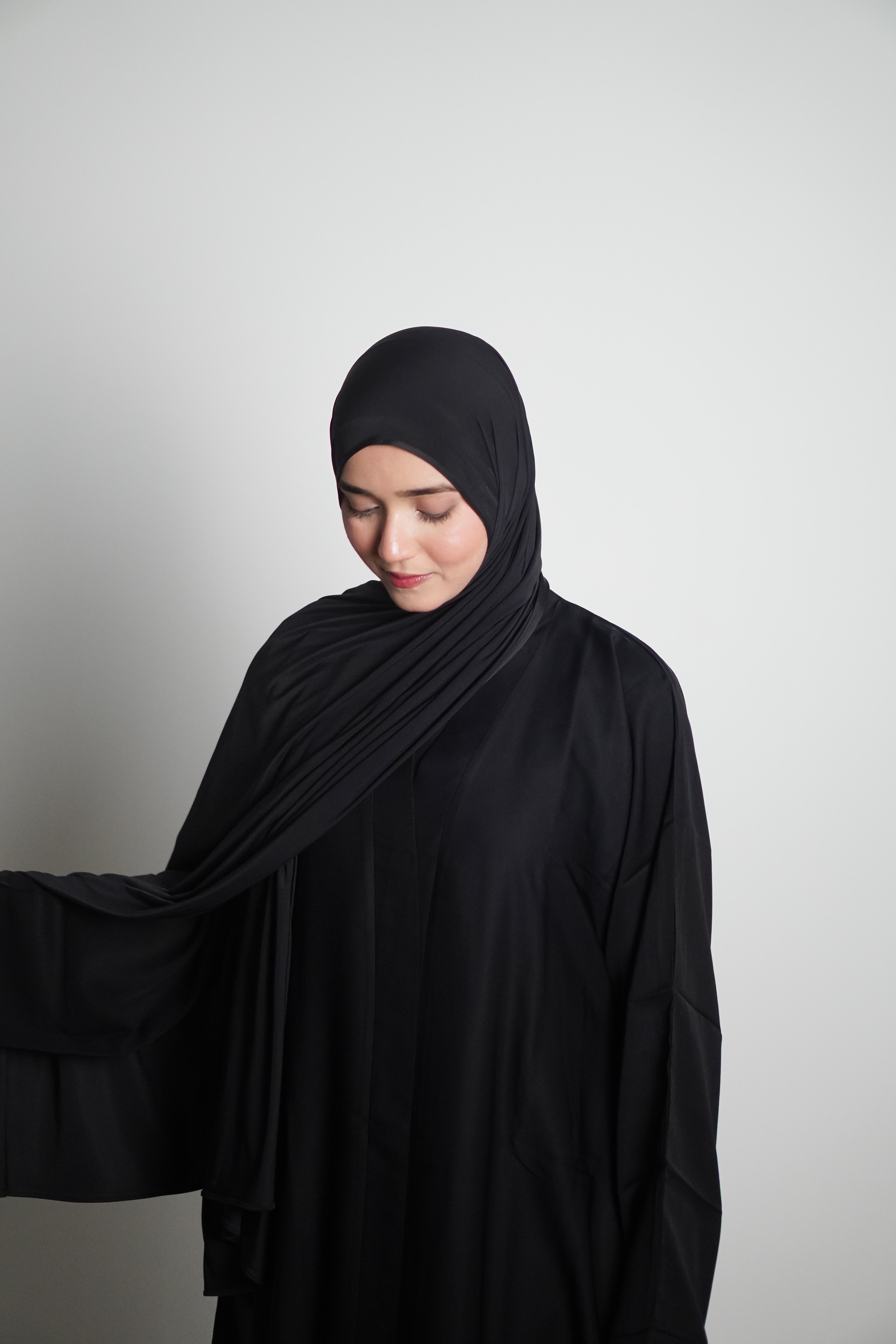 Classic Black Abayah 2.0
