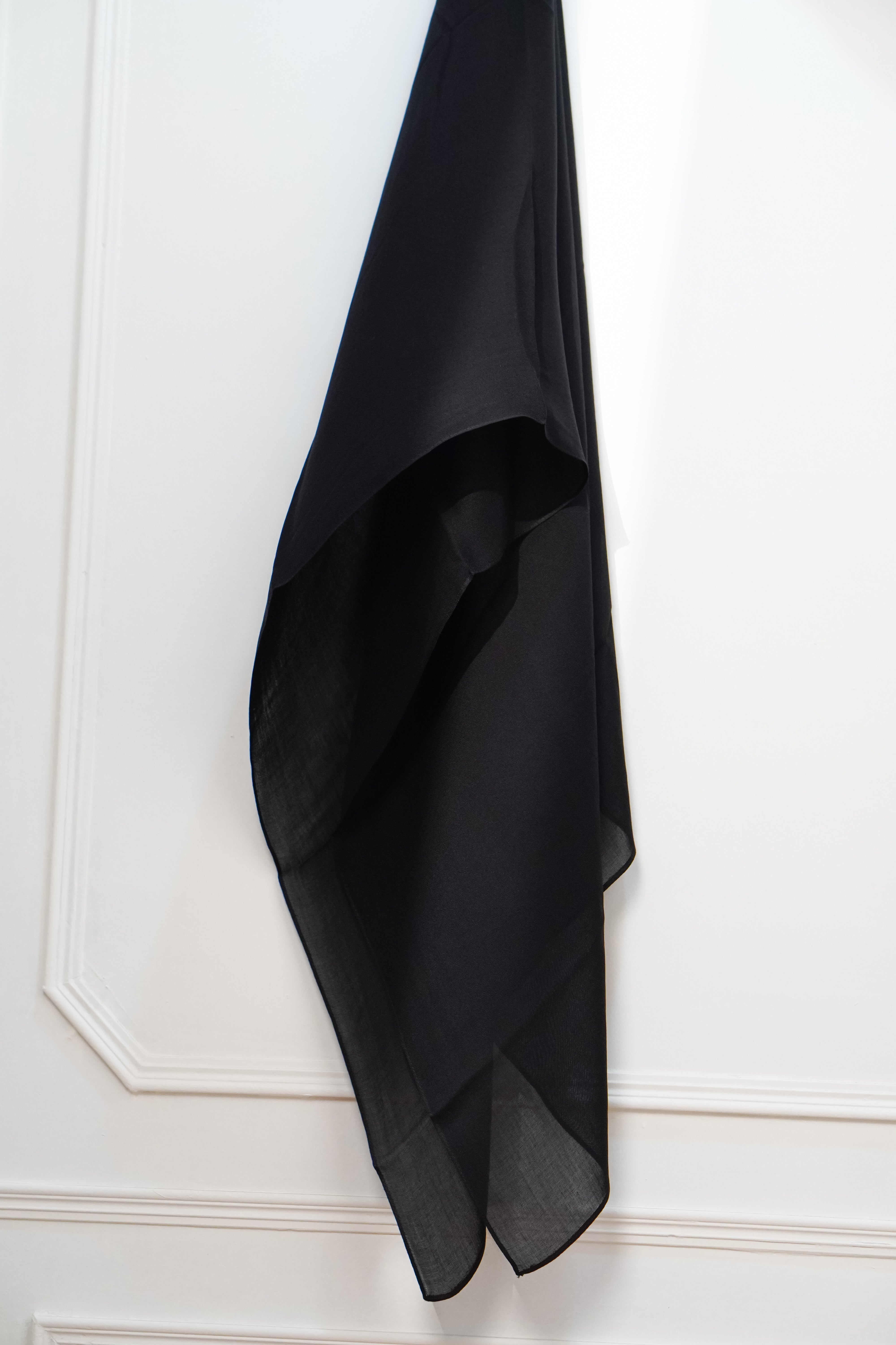 Modal Hijab #1 Midnight Black