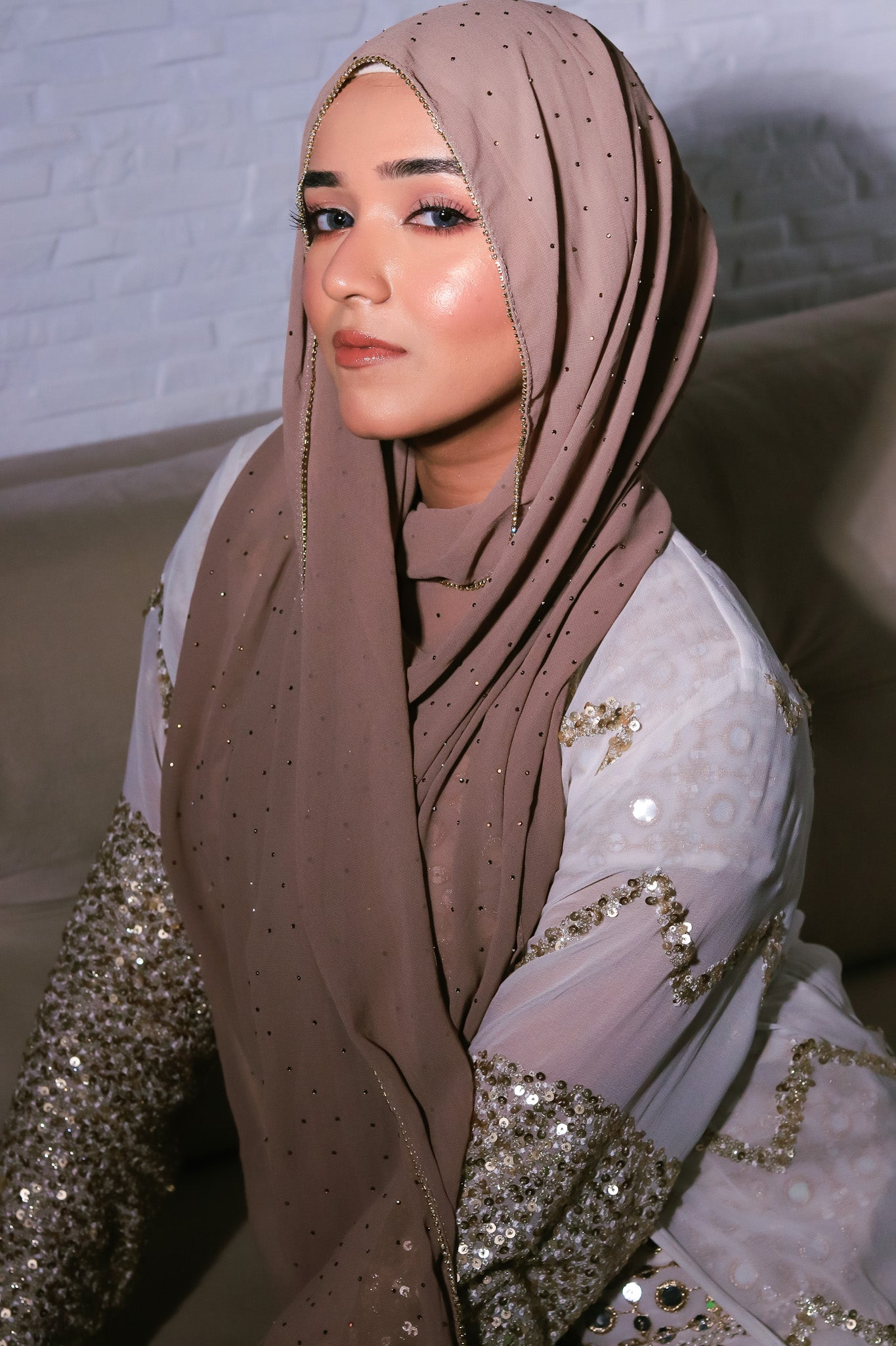 Rhinestone Hijab - Brown