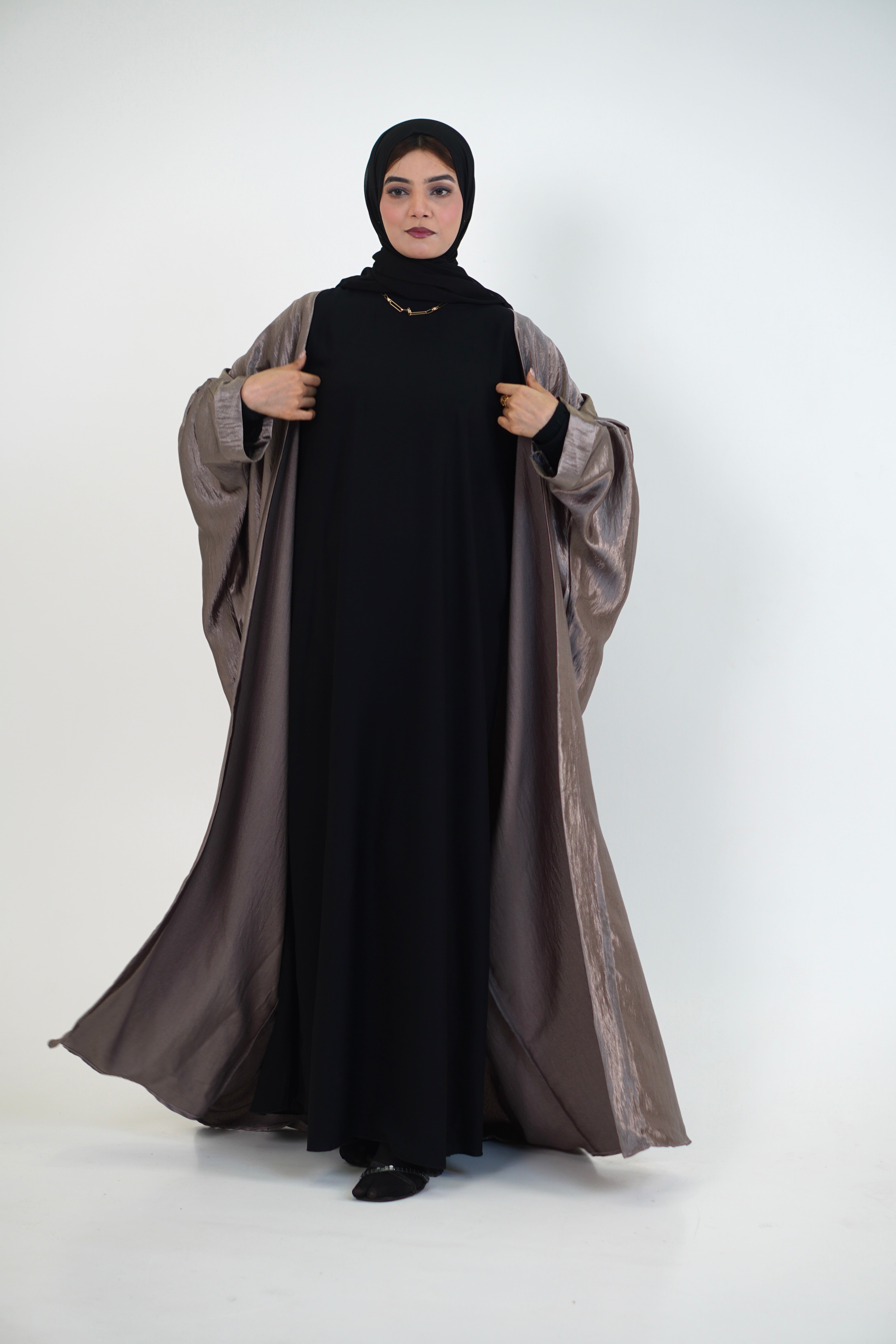 Qamar Open Abayah