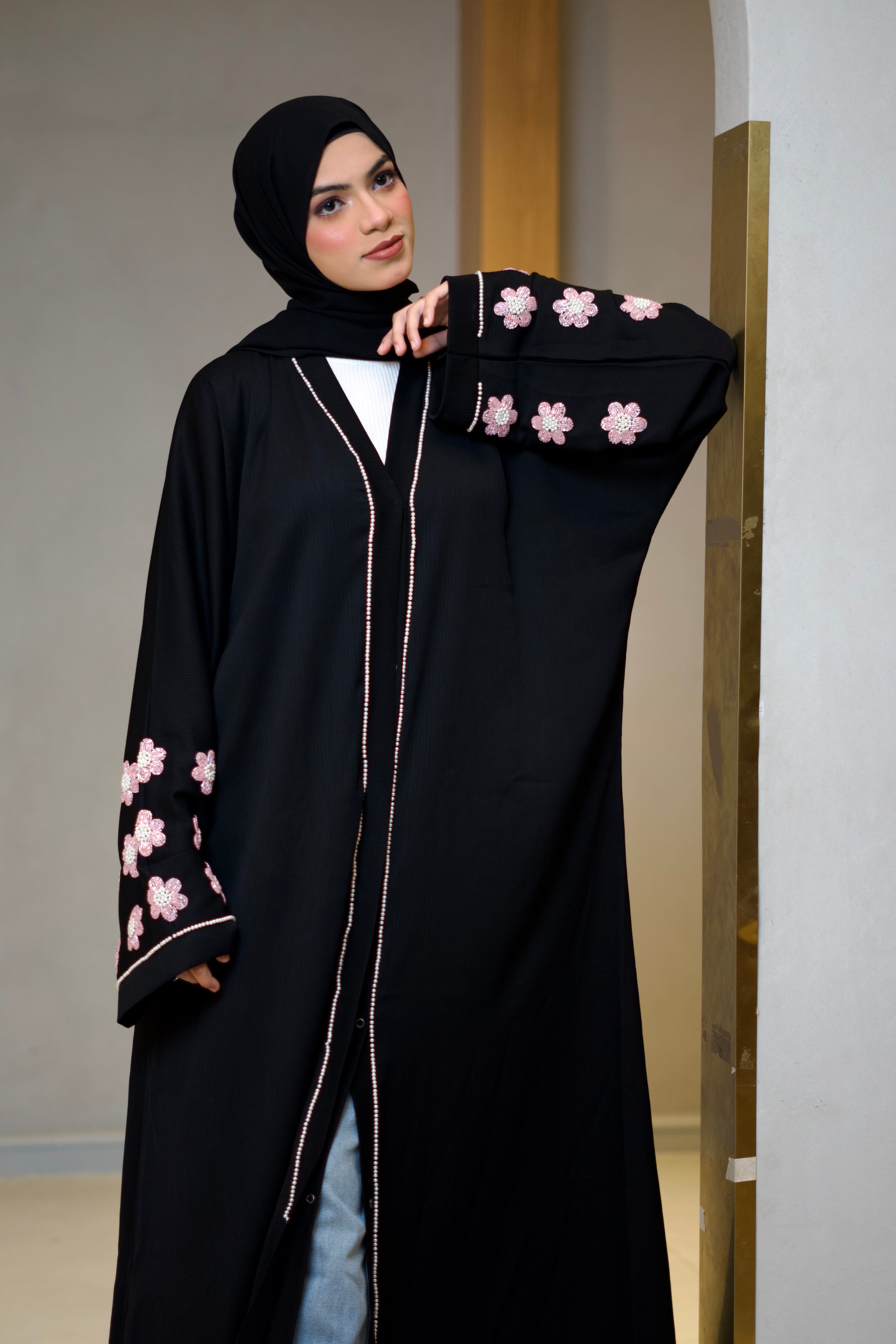 Pearl Noir Abayah