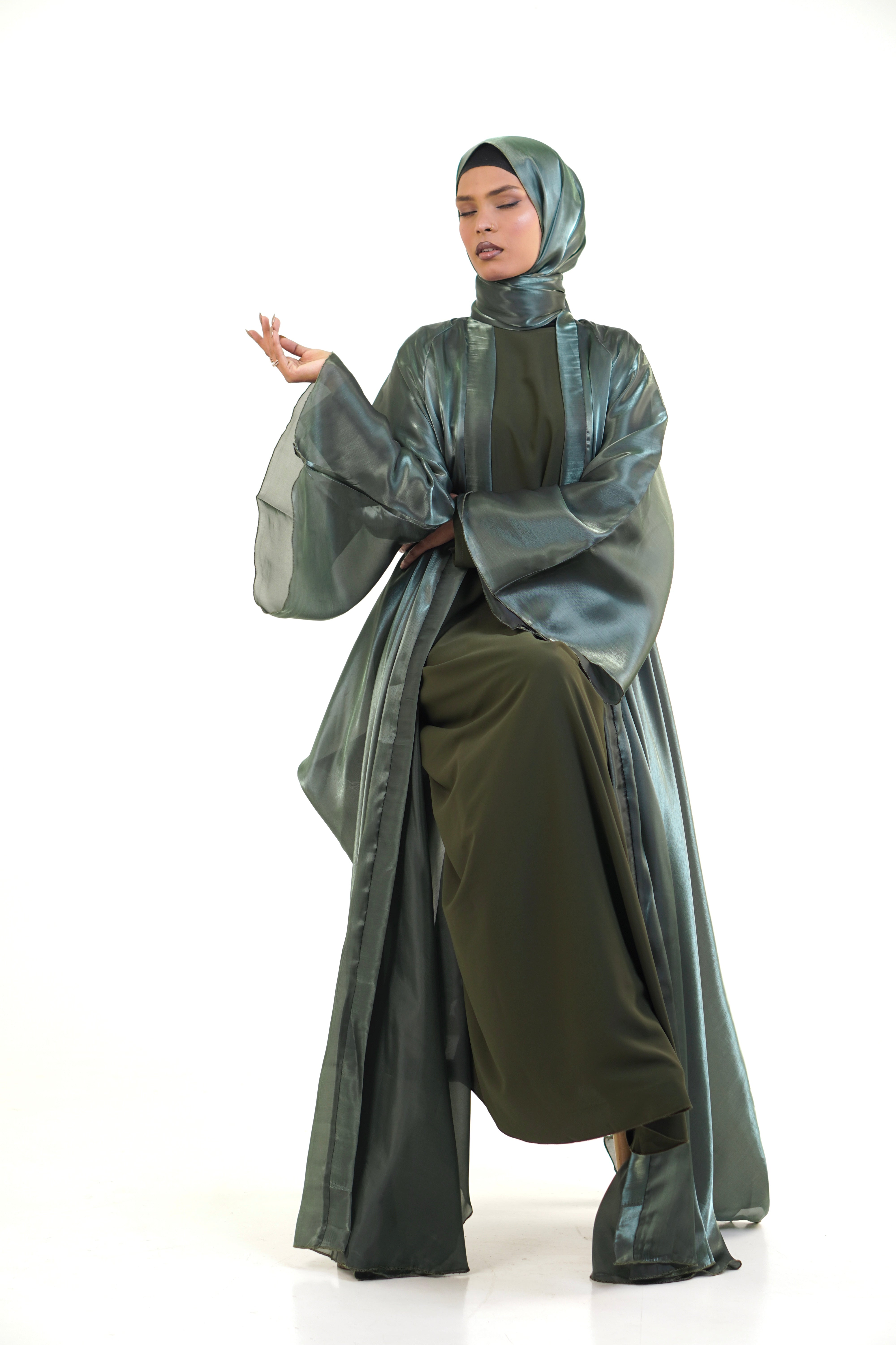 KHALEEJI ABAYAH - ZAYTOON