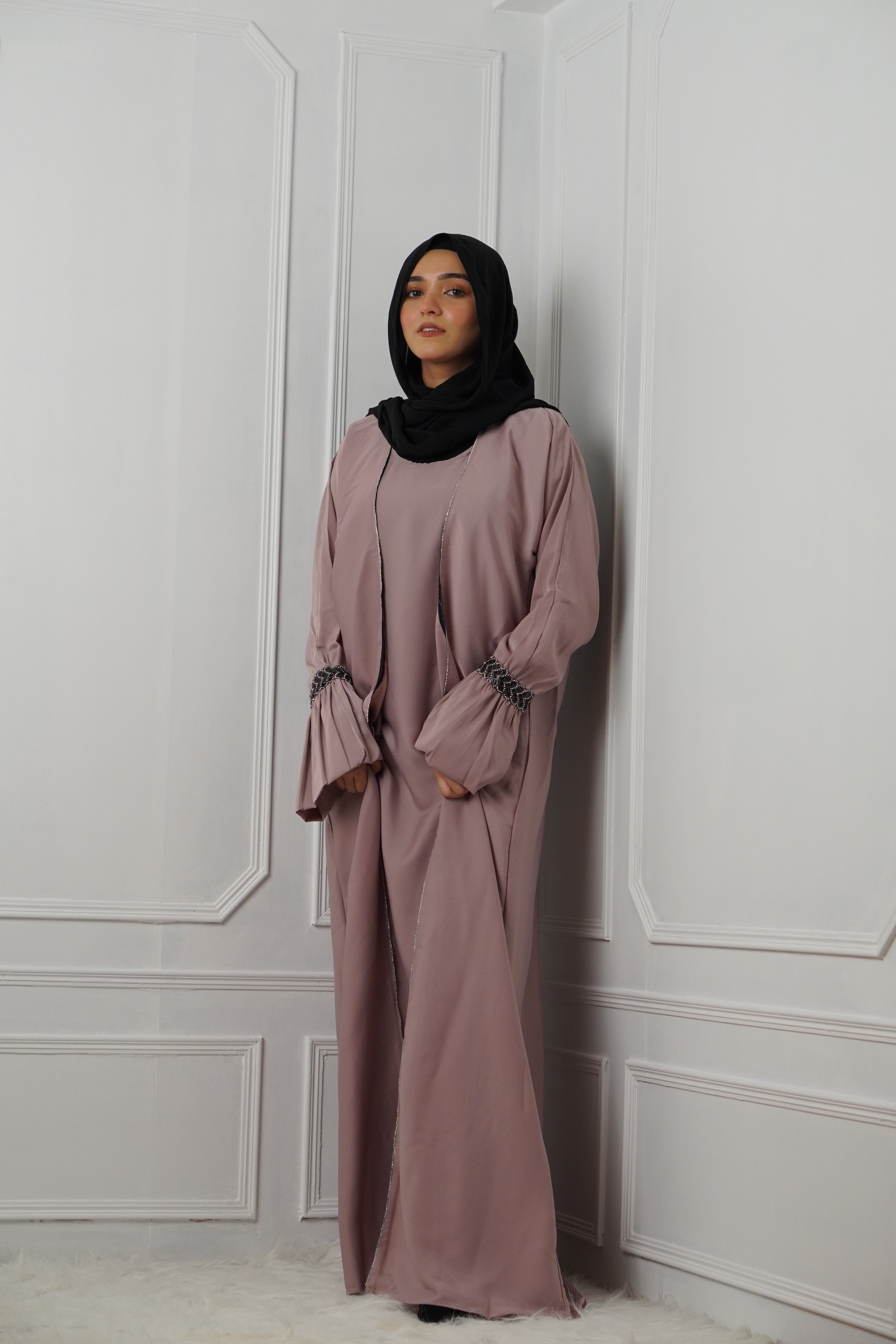 ANUM ABAYAH - Pink Love