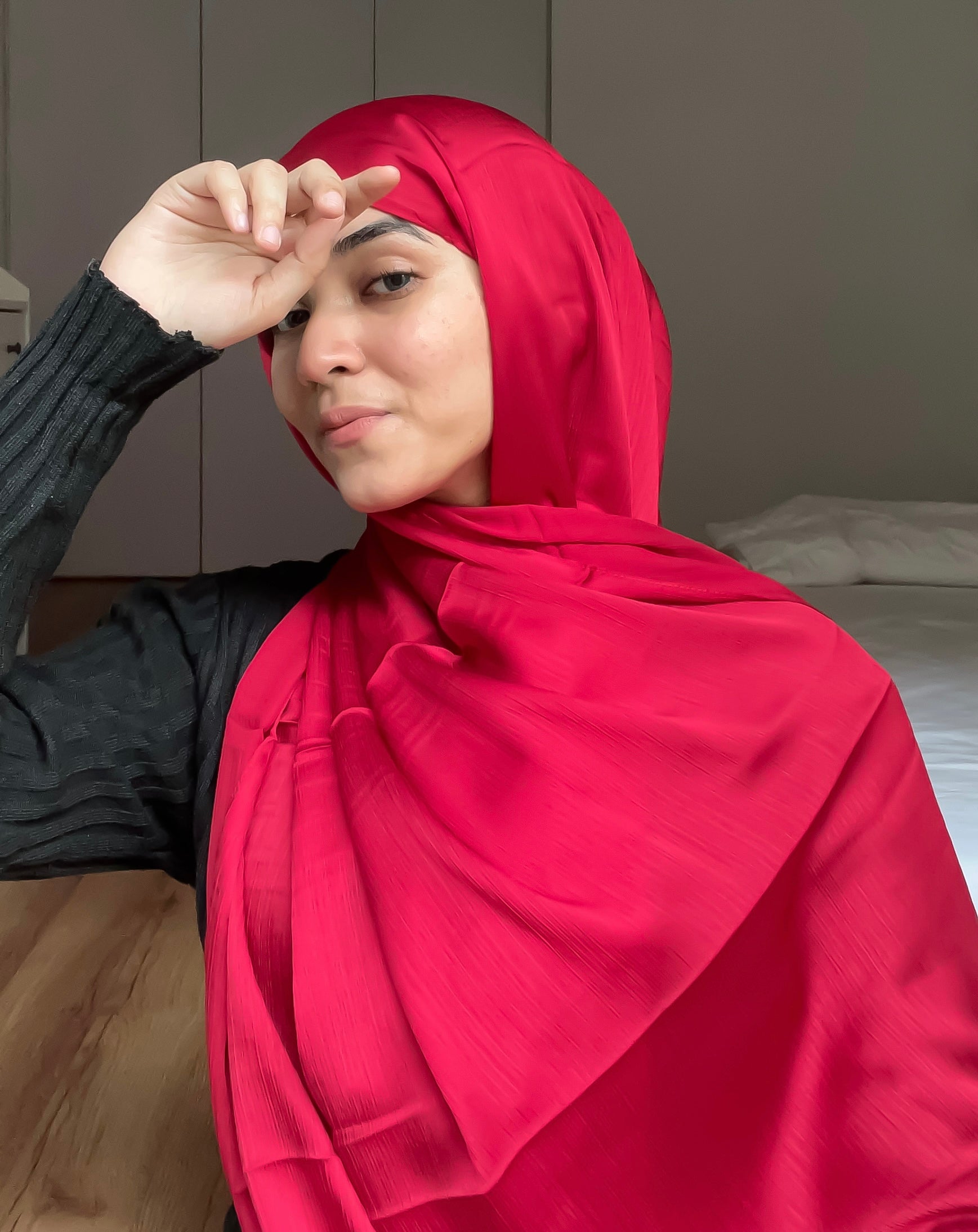 MUNA SATIN SILK - Cherry Maroon