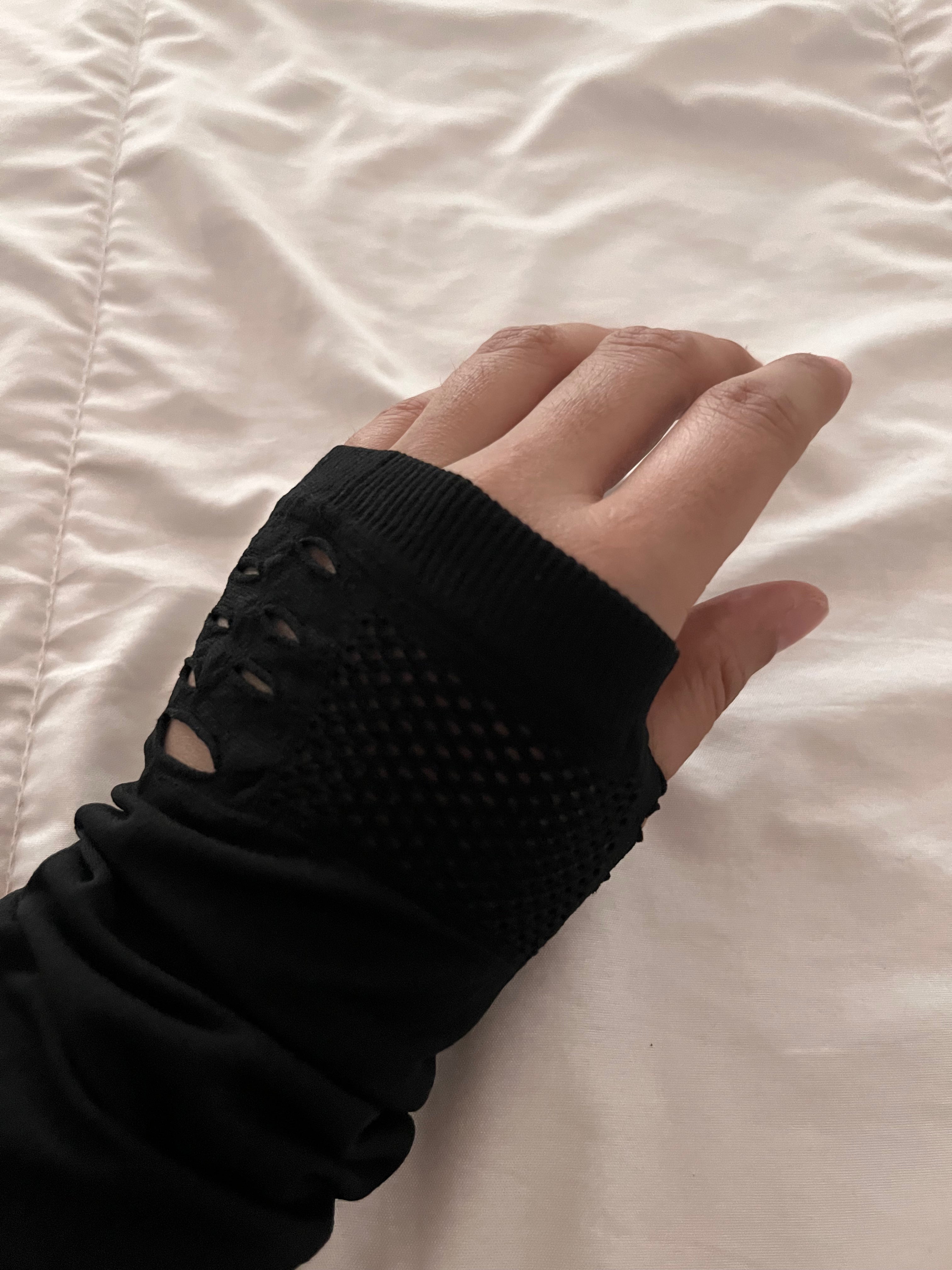 SLEEVES EXTENSION - Cut Design