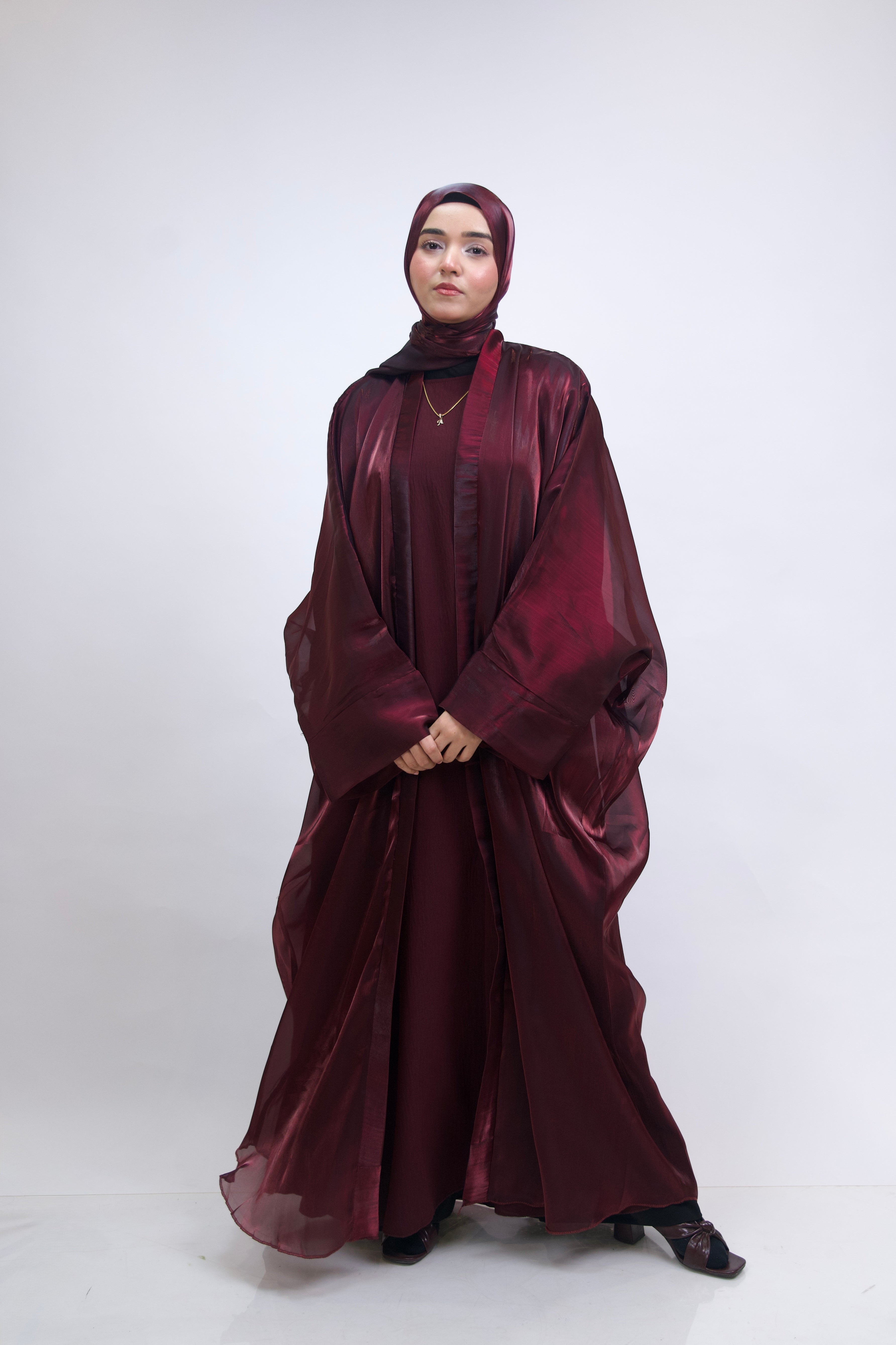 KHALEEJI ABAYAH - CHERRY MAROON
