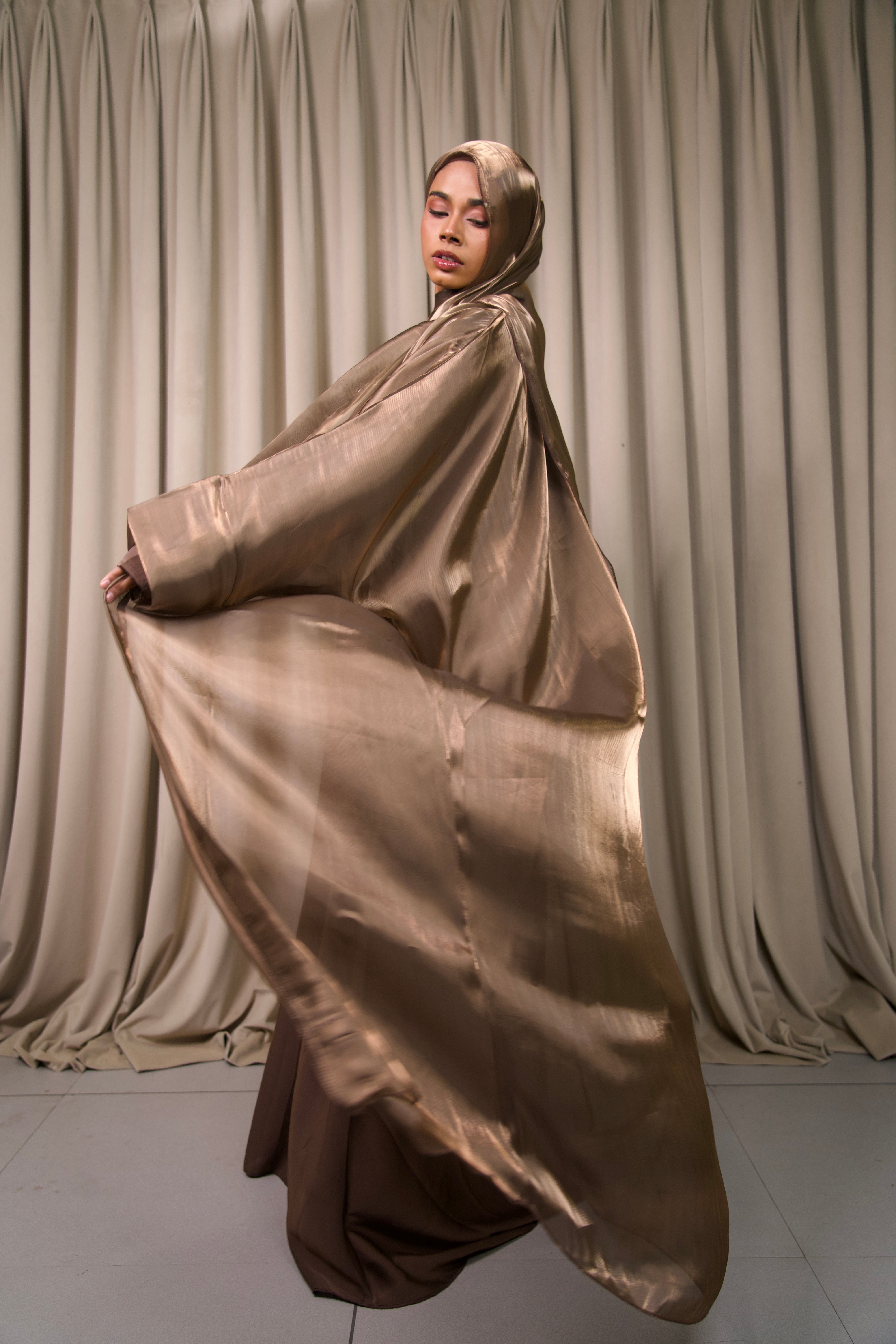 KHALEEJI ABAYAH - BROWN