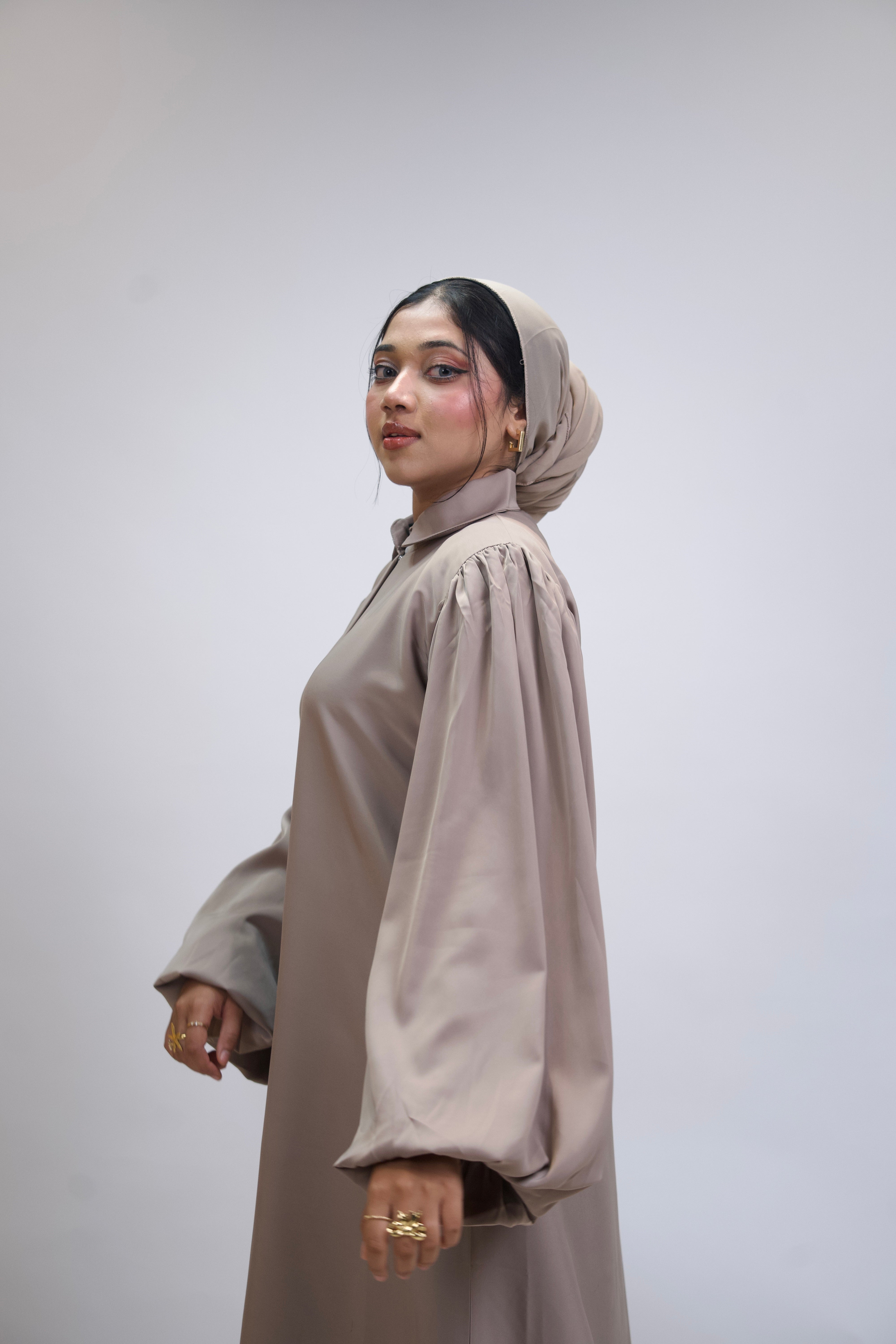 BALLOON SLEEVES ABAYAH - BEIGE