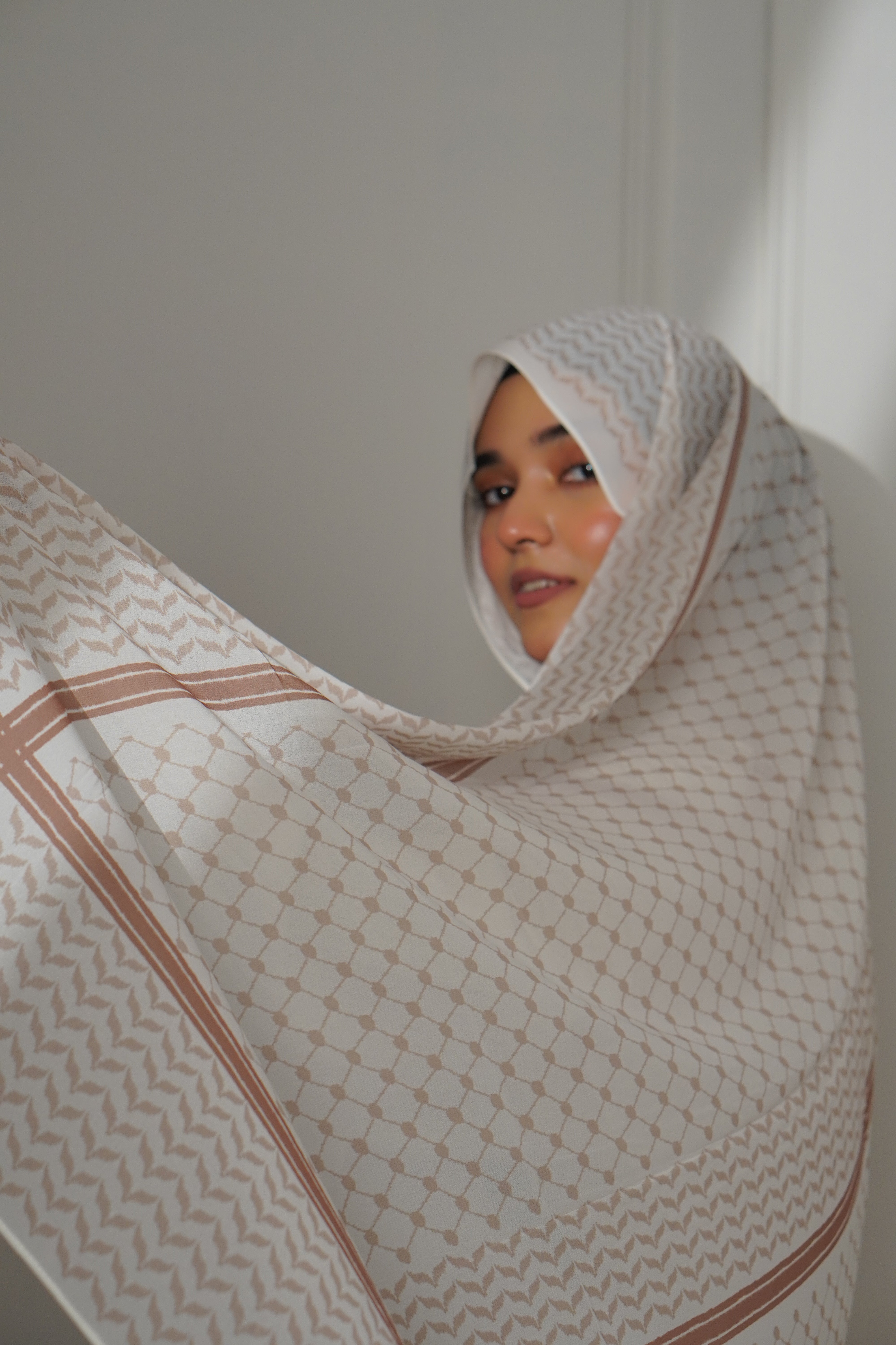 Keffiyeh Hijab - Beige