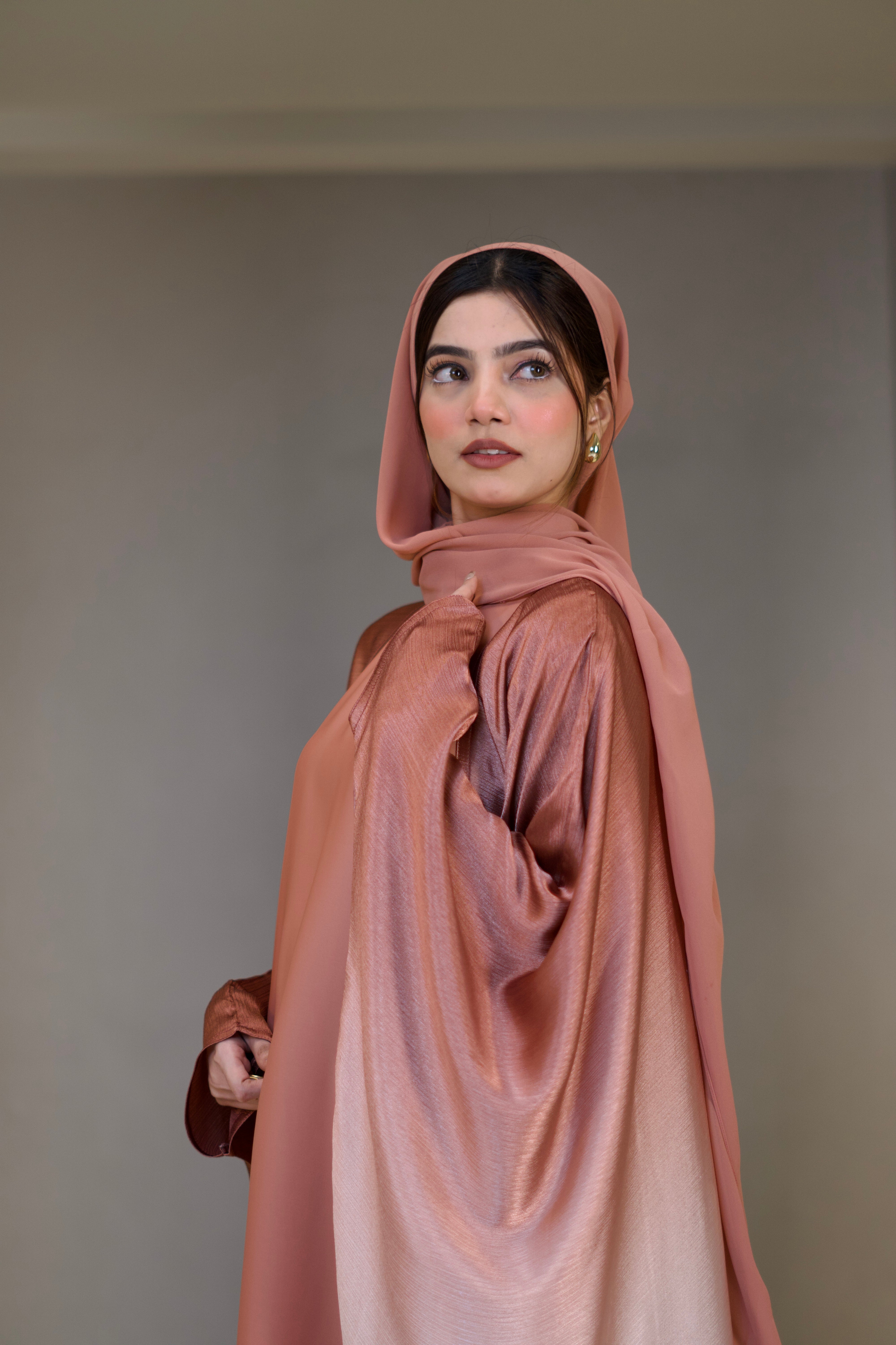 Amelia Ombre Abayah - Aurora