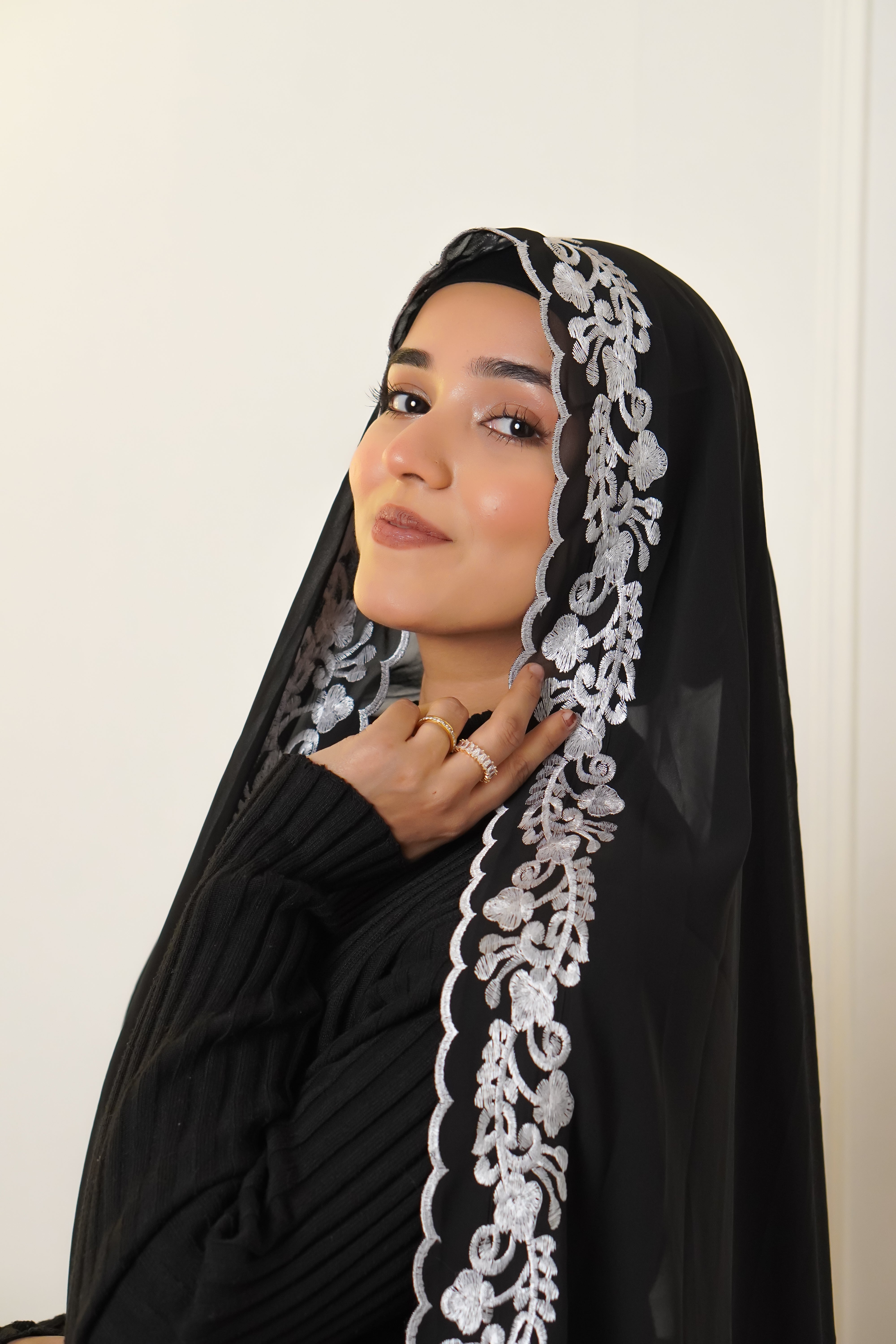 EMBROIDERED HIJAB - Black