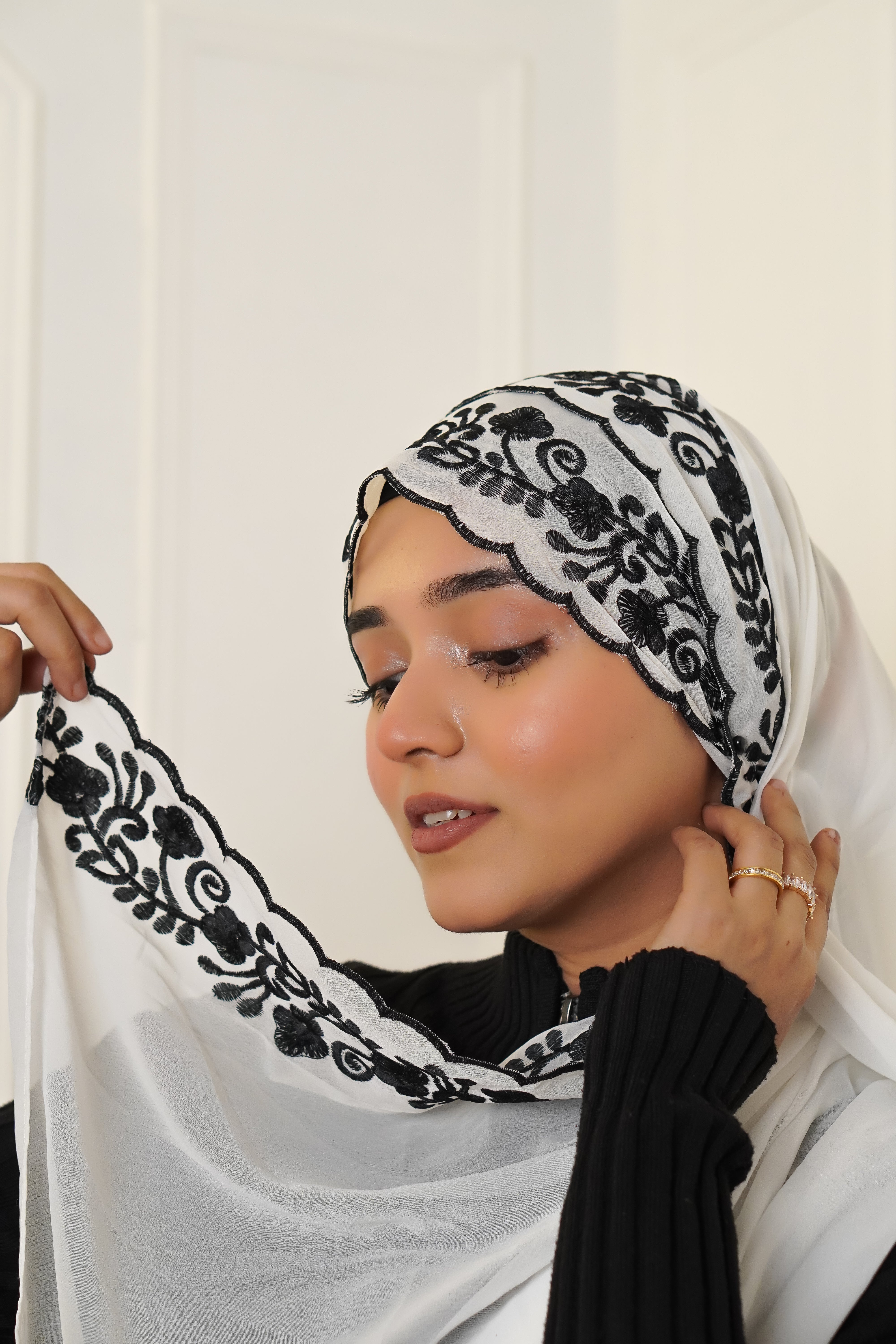 EMBROIDERED HIJAB - White