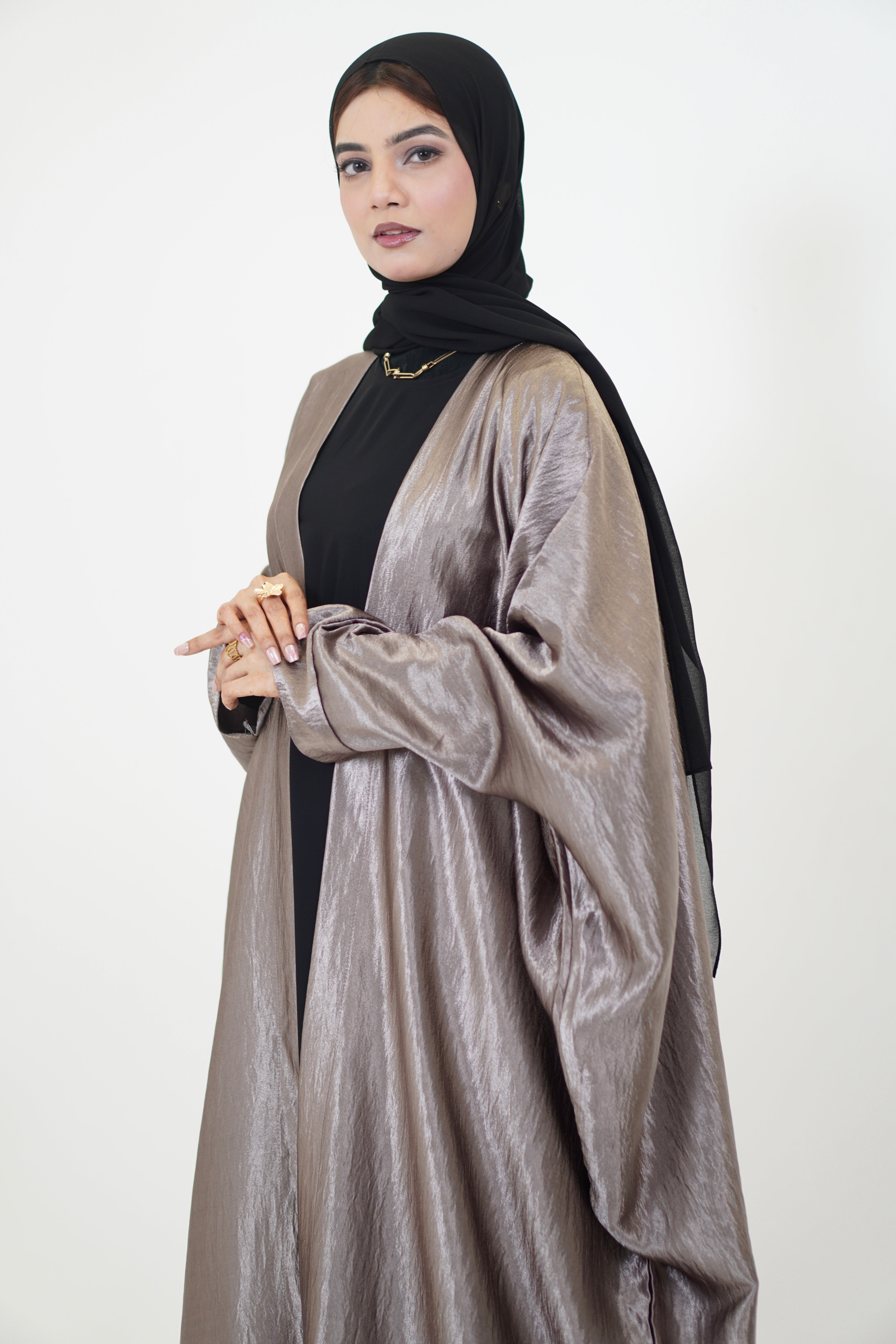 Qamar Open Abayah