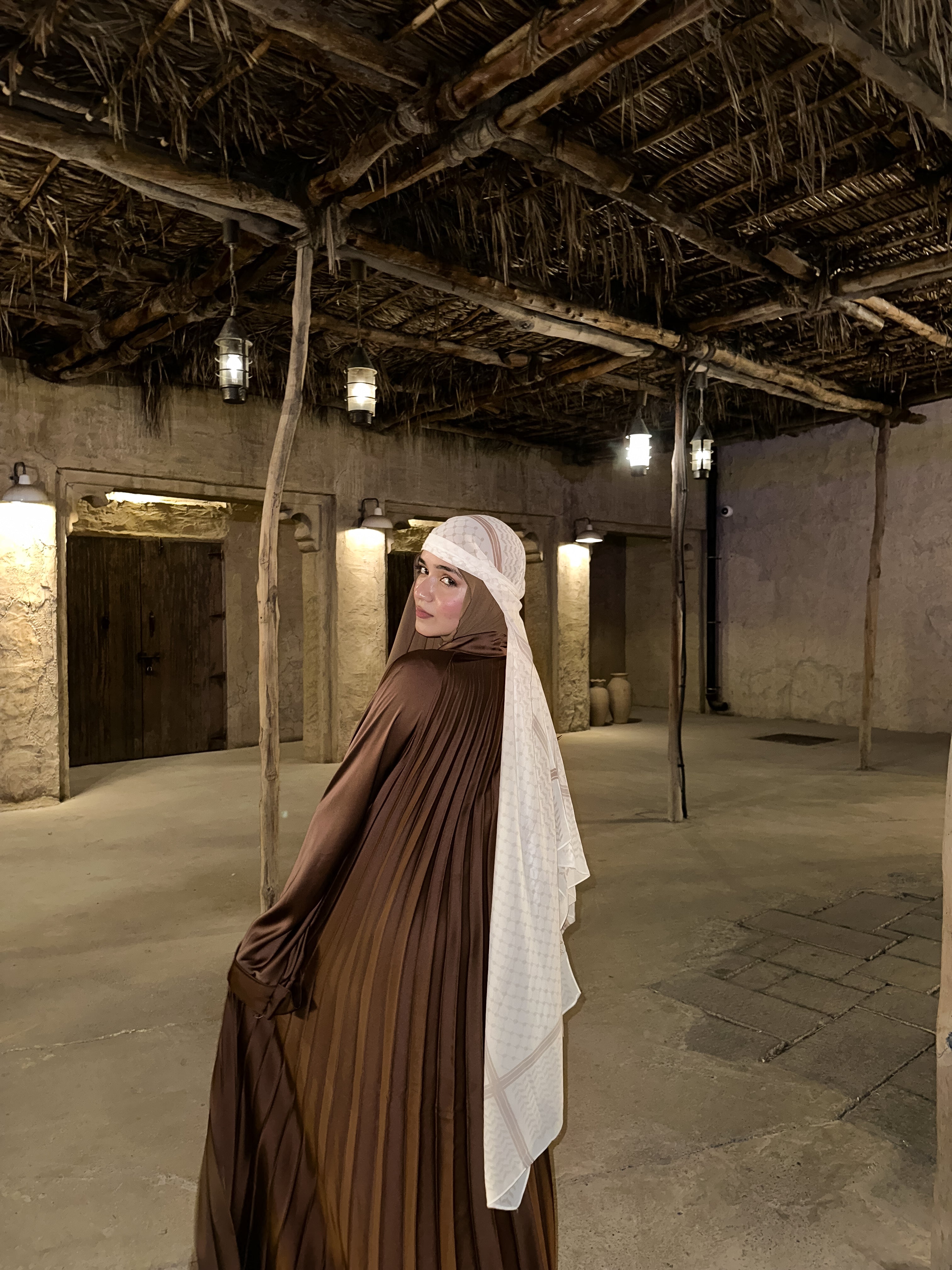 PLEATED ABAYAH - Rustic
