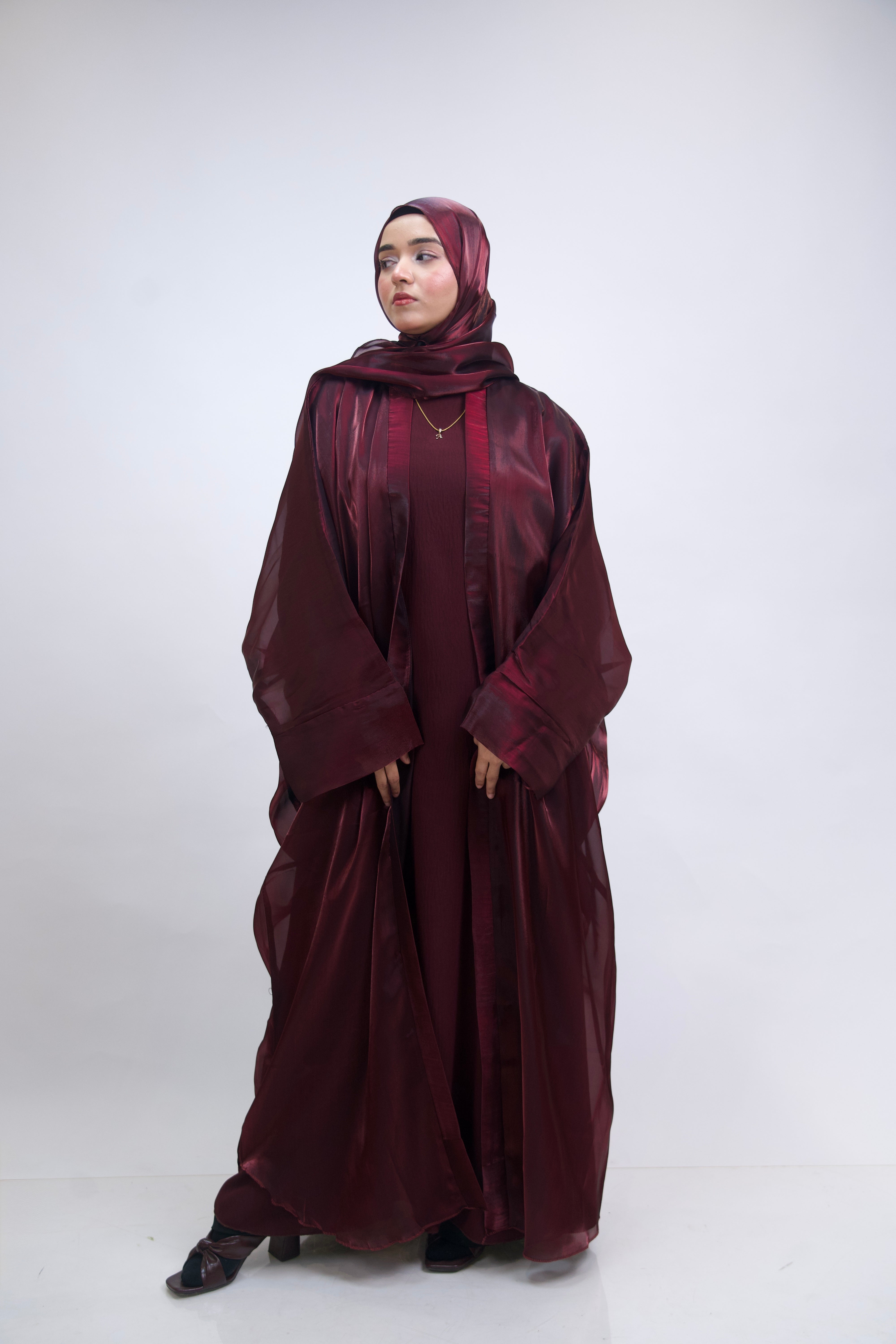 KHALEEJI ABAYAH - CHERRY MAROON