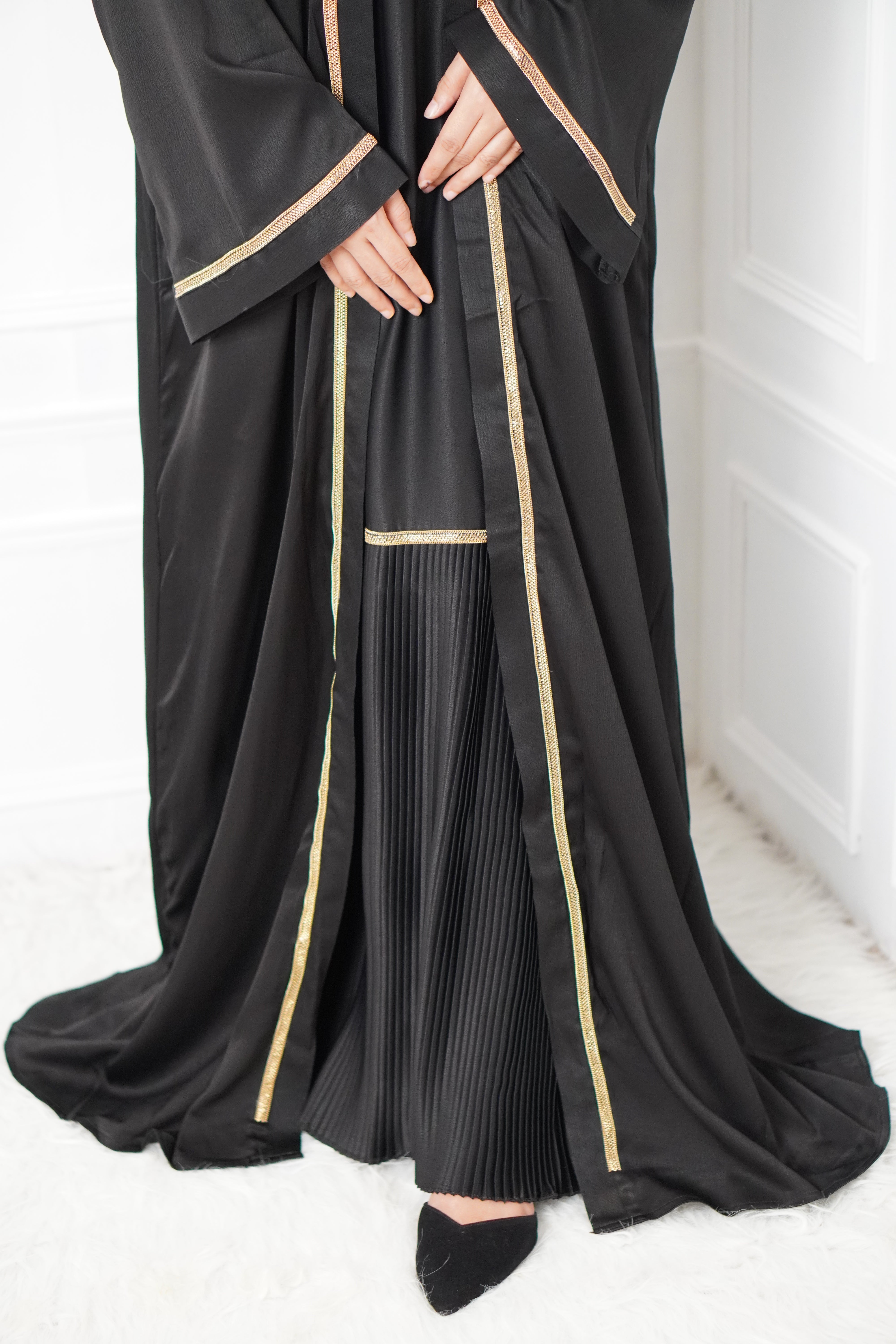 REHNUMA ABAYAH - MIDNIGHT BLACK