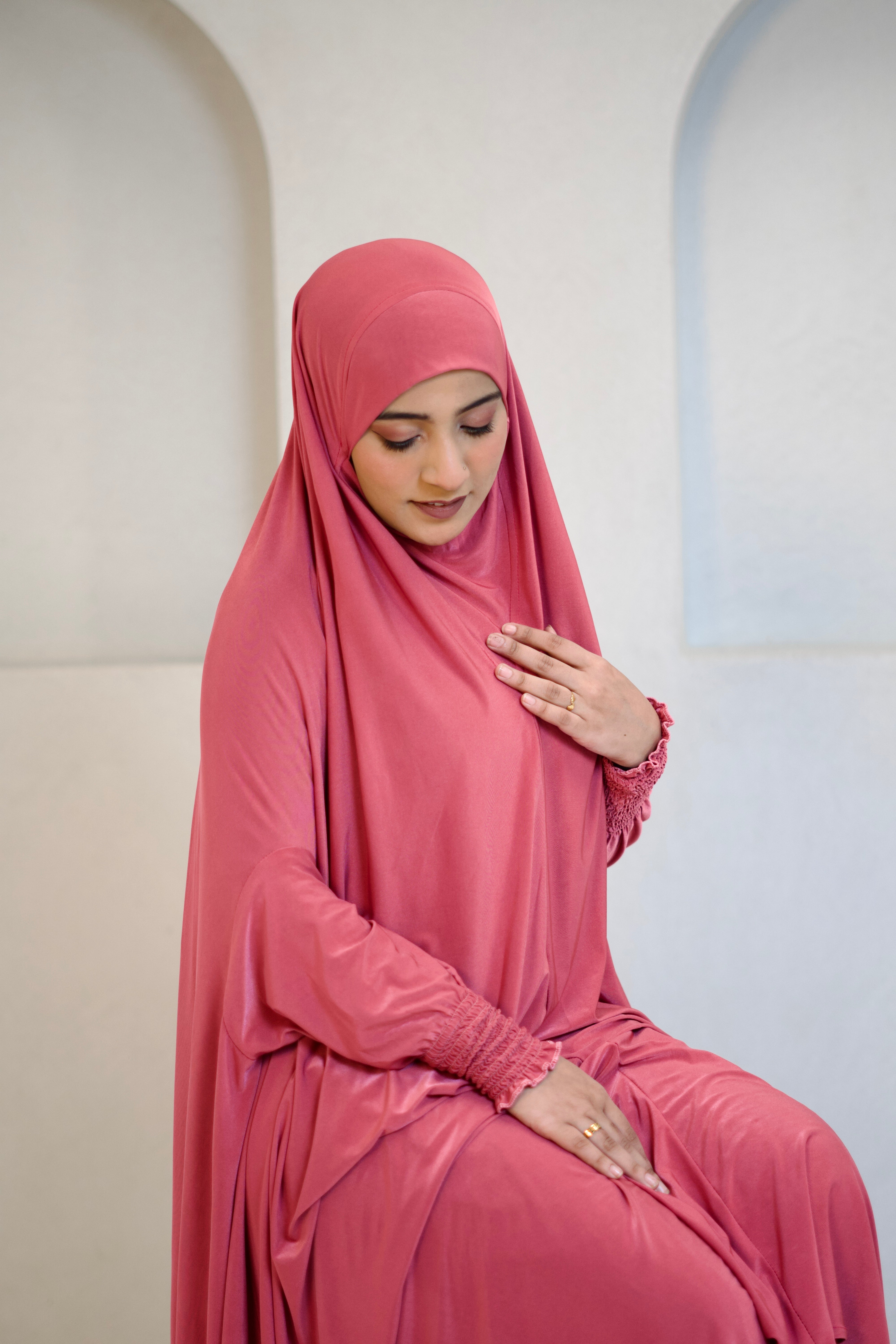 Salah Dress - Below Knee (CRUSHED SLEEVES)