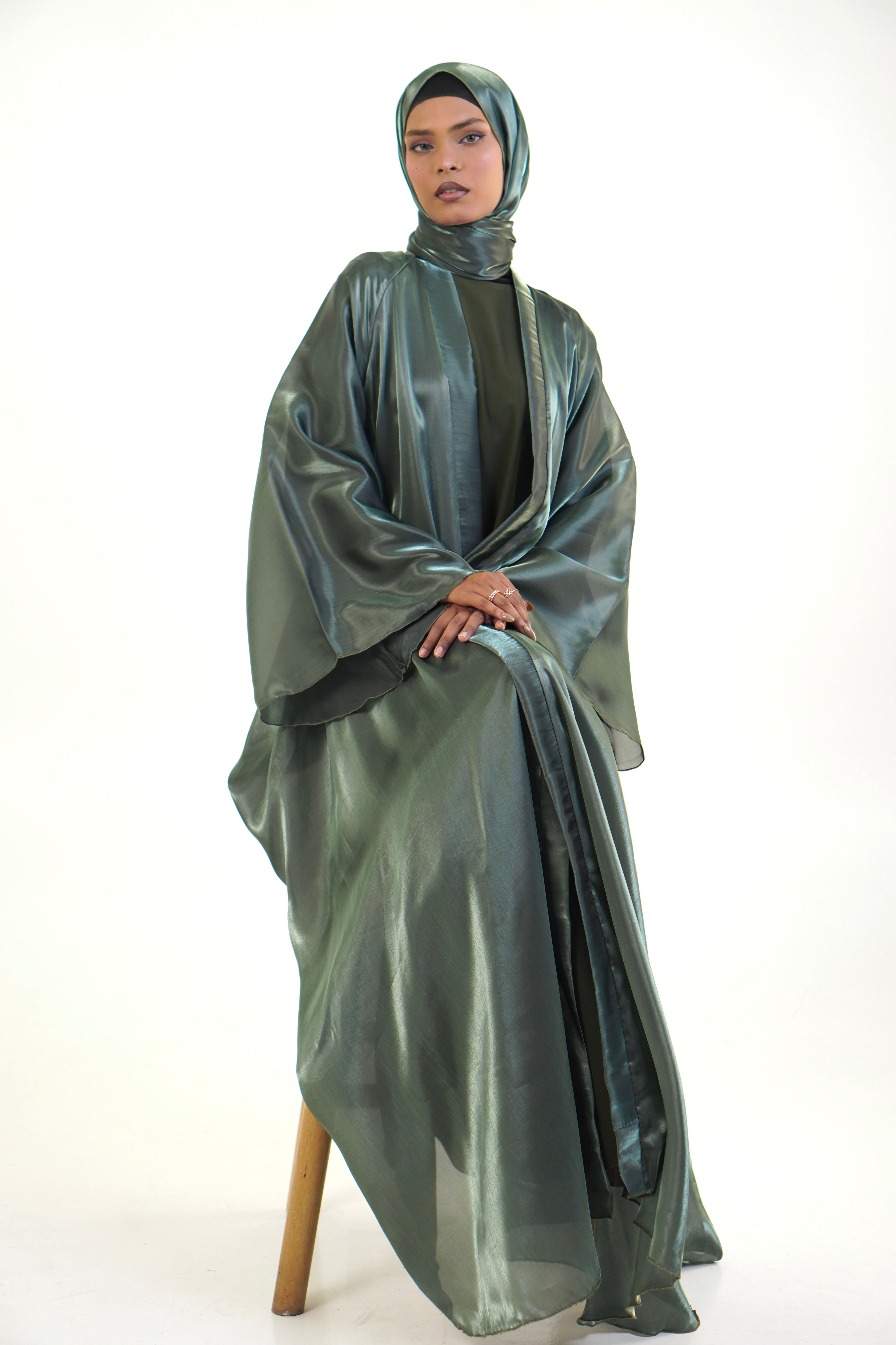 KHALEEJI ABAYAH - ZAYTOON