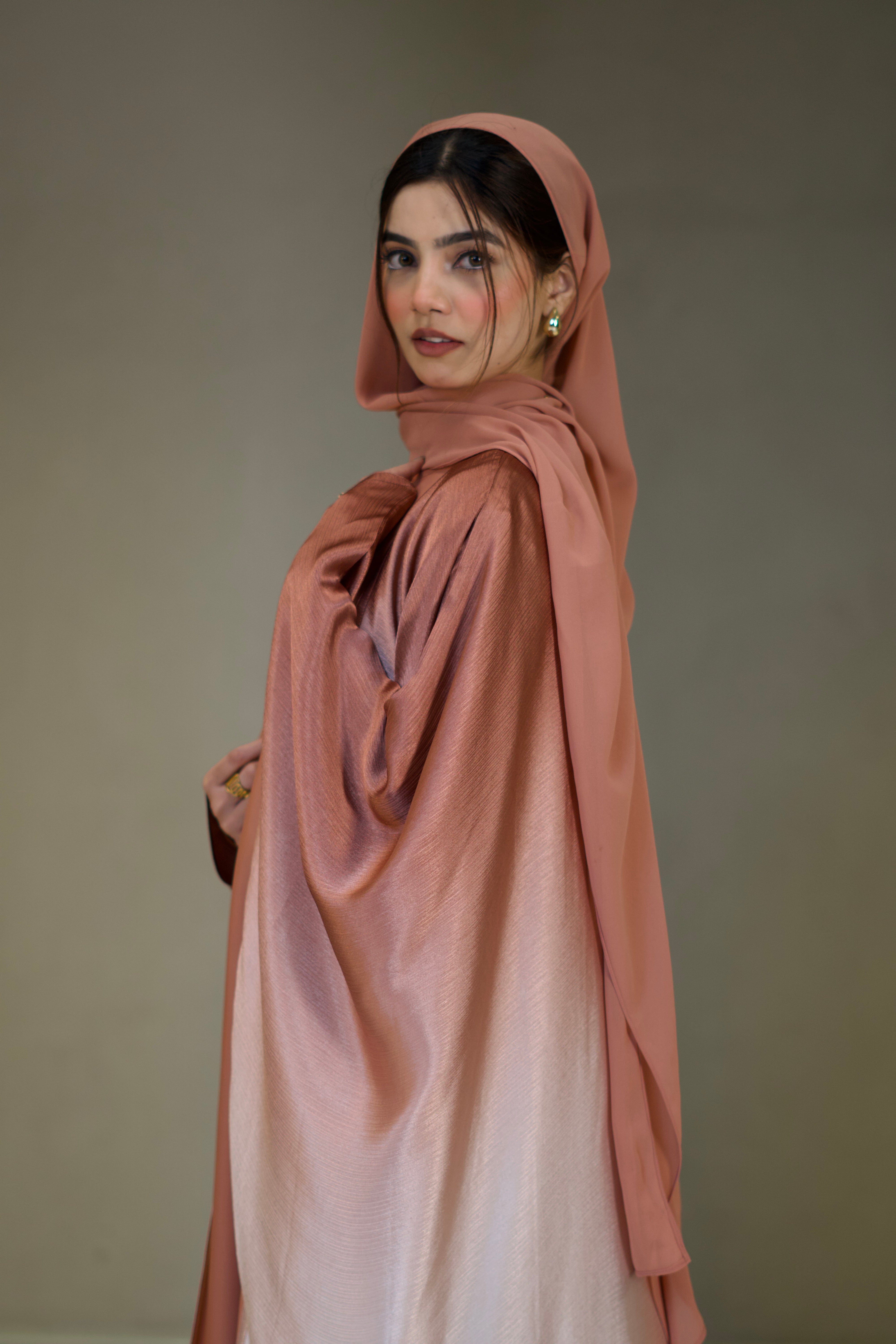 Amelia Ombre Abayah - Aurora