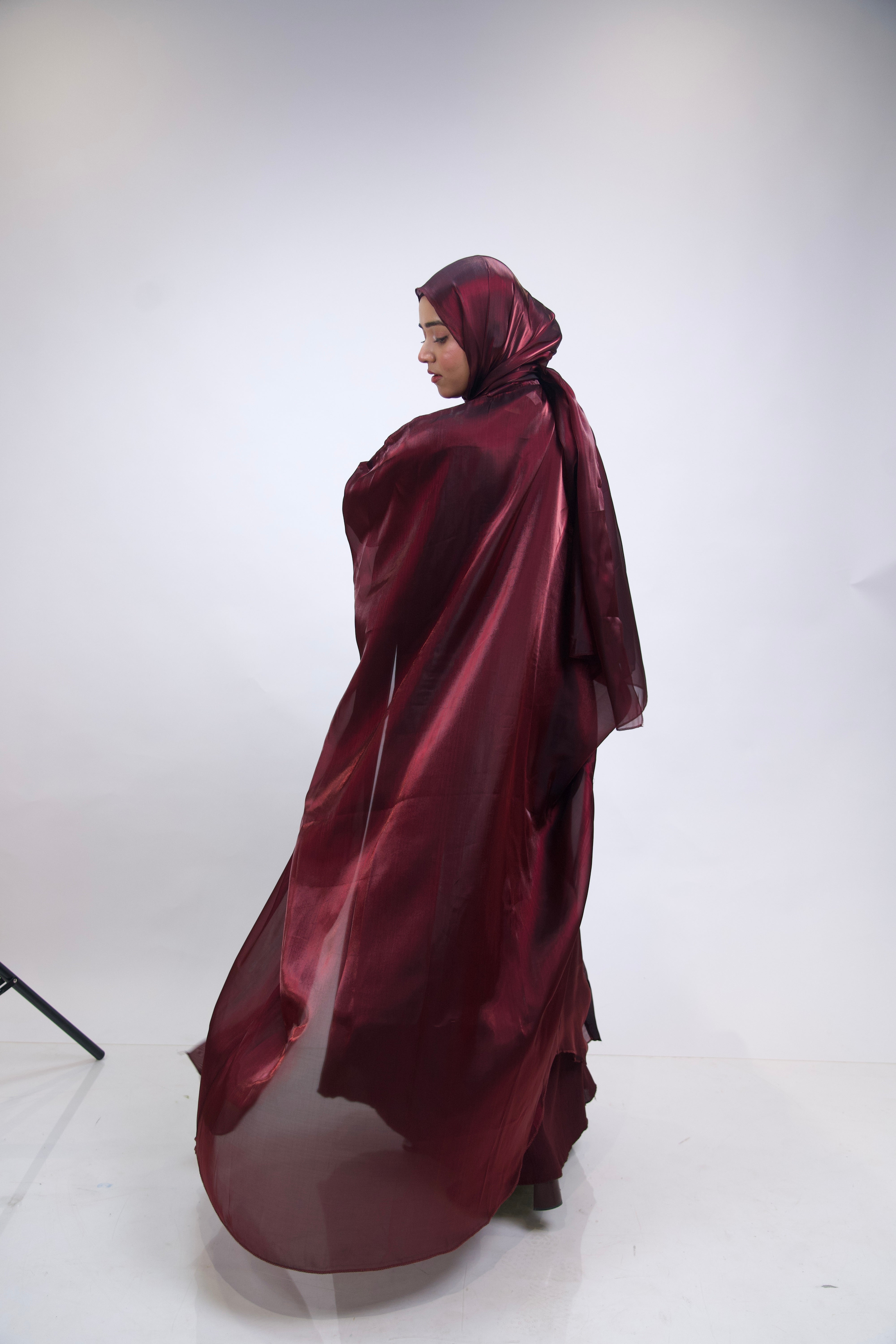 KHALEEJI ABAYAH - CHERRY MAROON