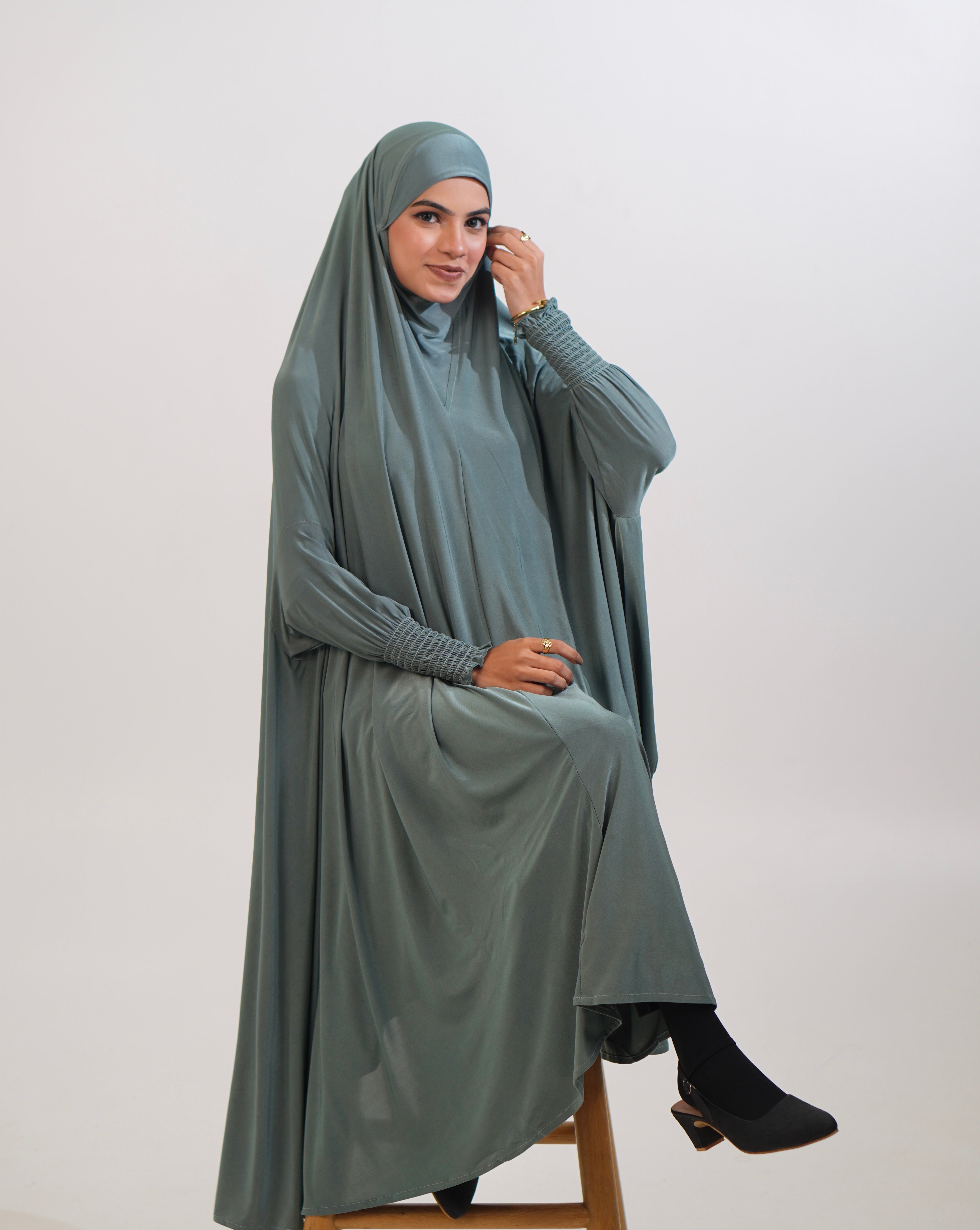 Salah Dress - Below Knee (CRUSHED SLEEVES)