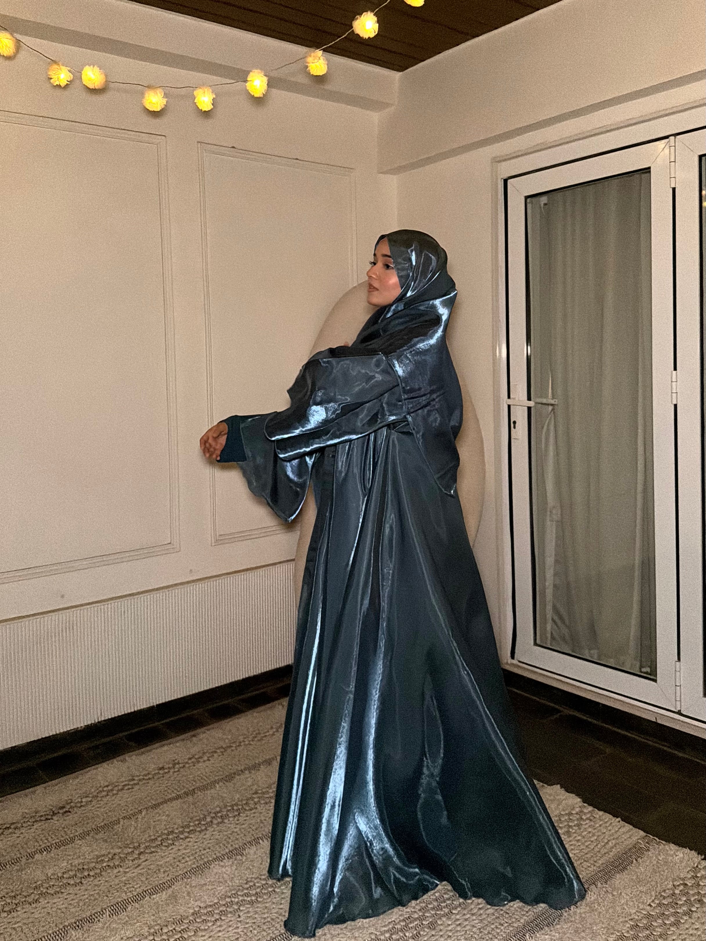 KHALEEJI ABAYAH - NEEL