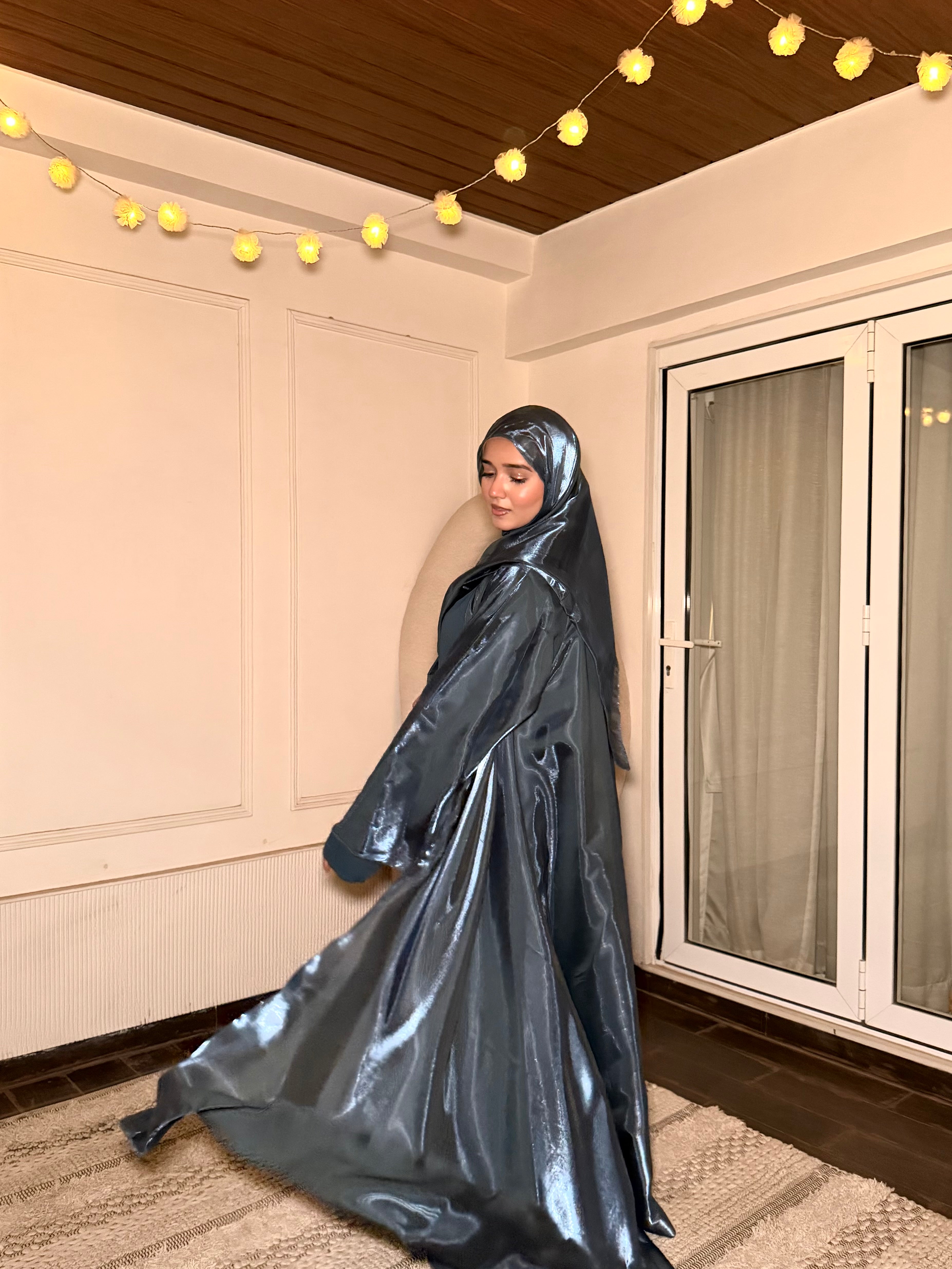 KHALEEJI ABAYAH - NEEL