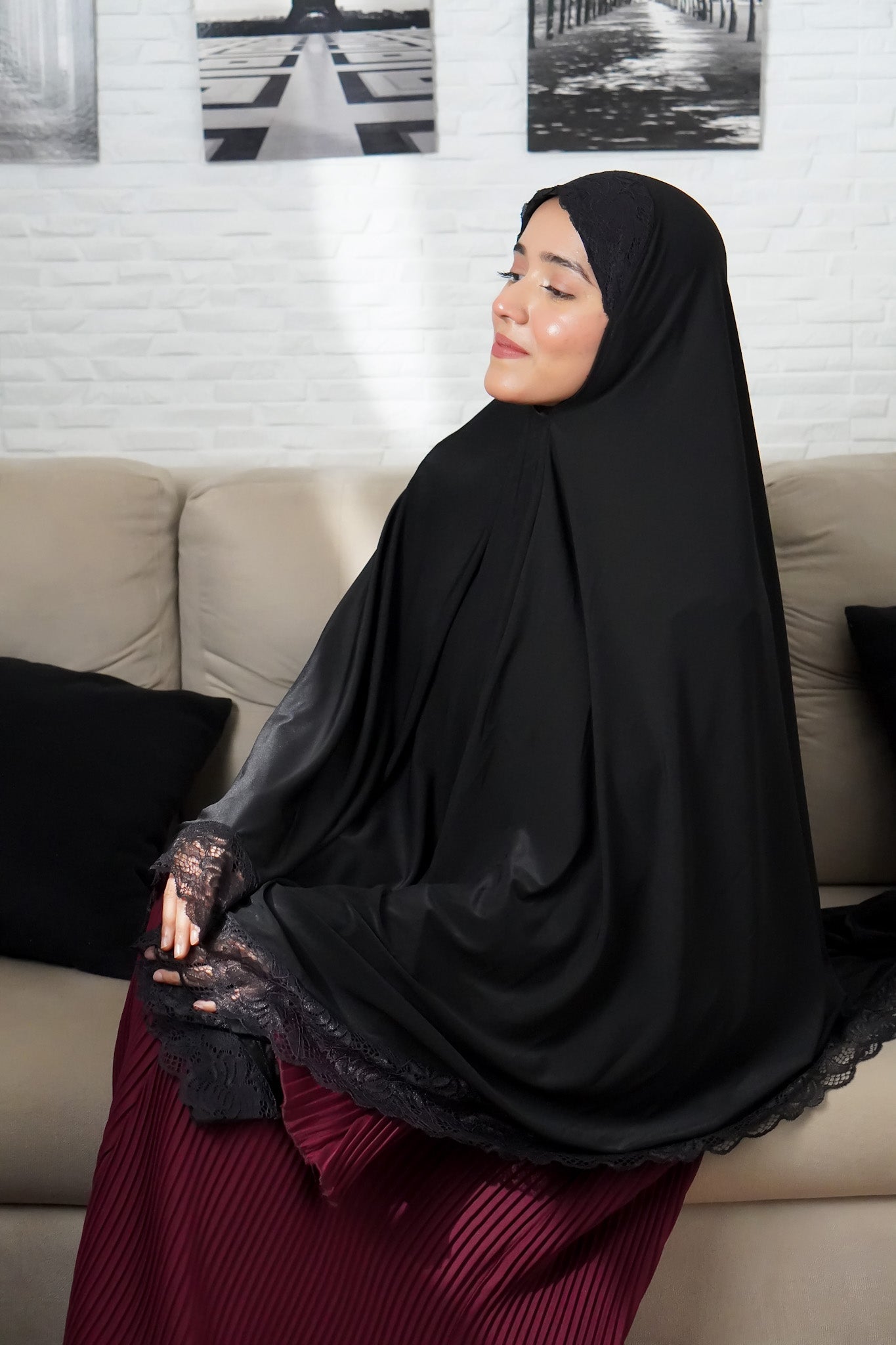 LACE MAKHNA