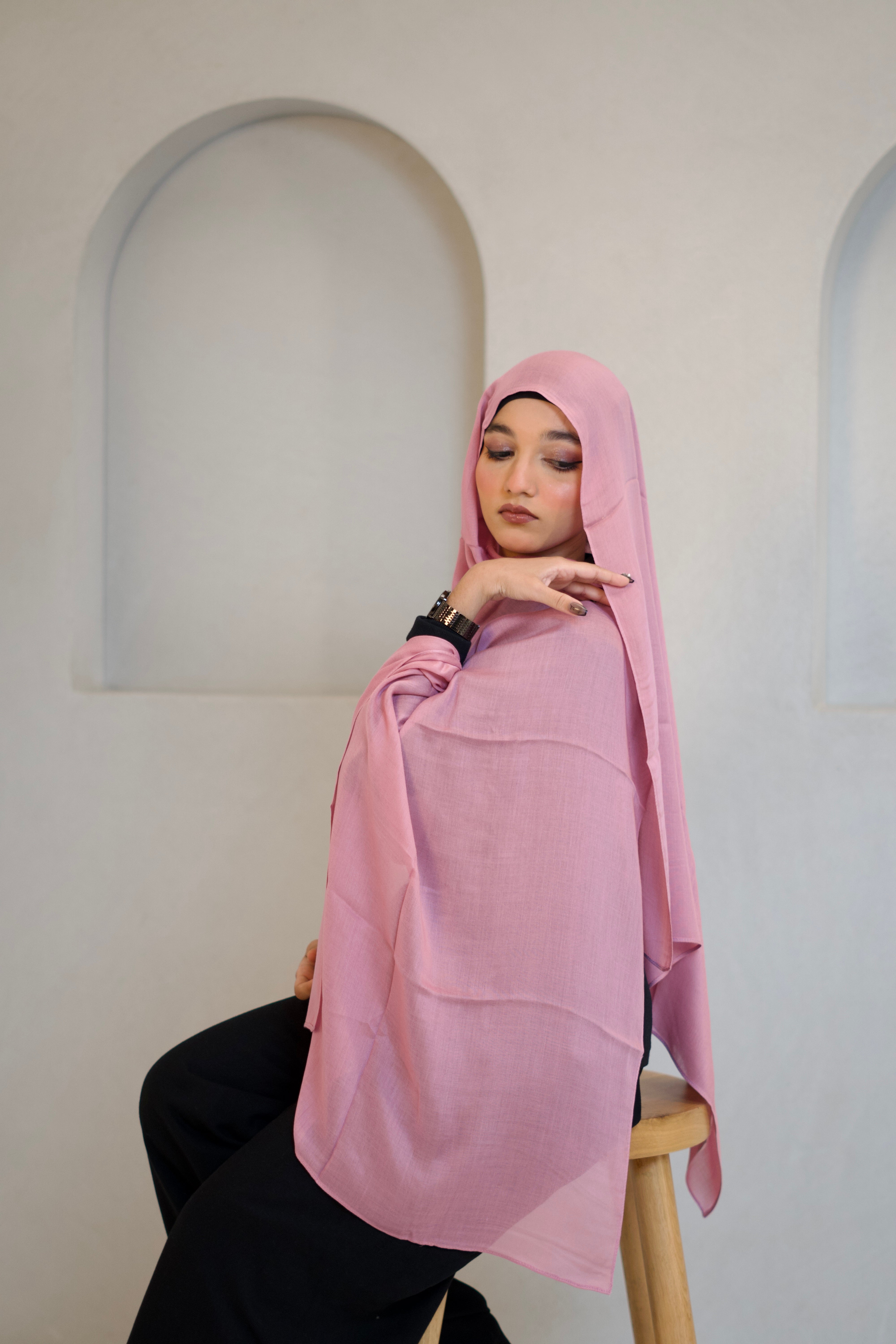 Modal Hijab #35 Barbie Pink