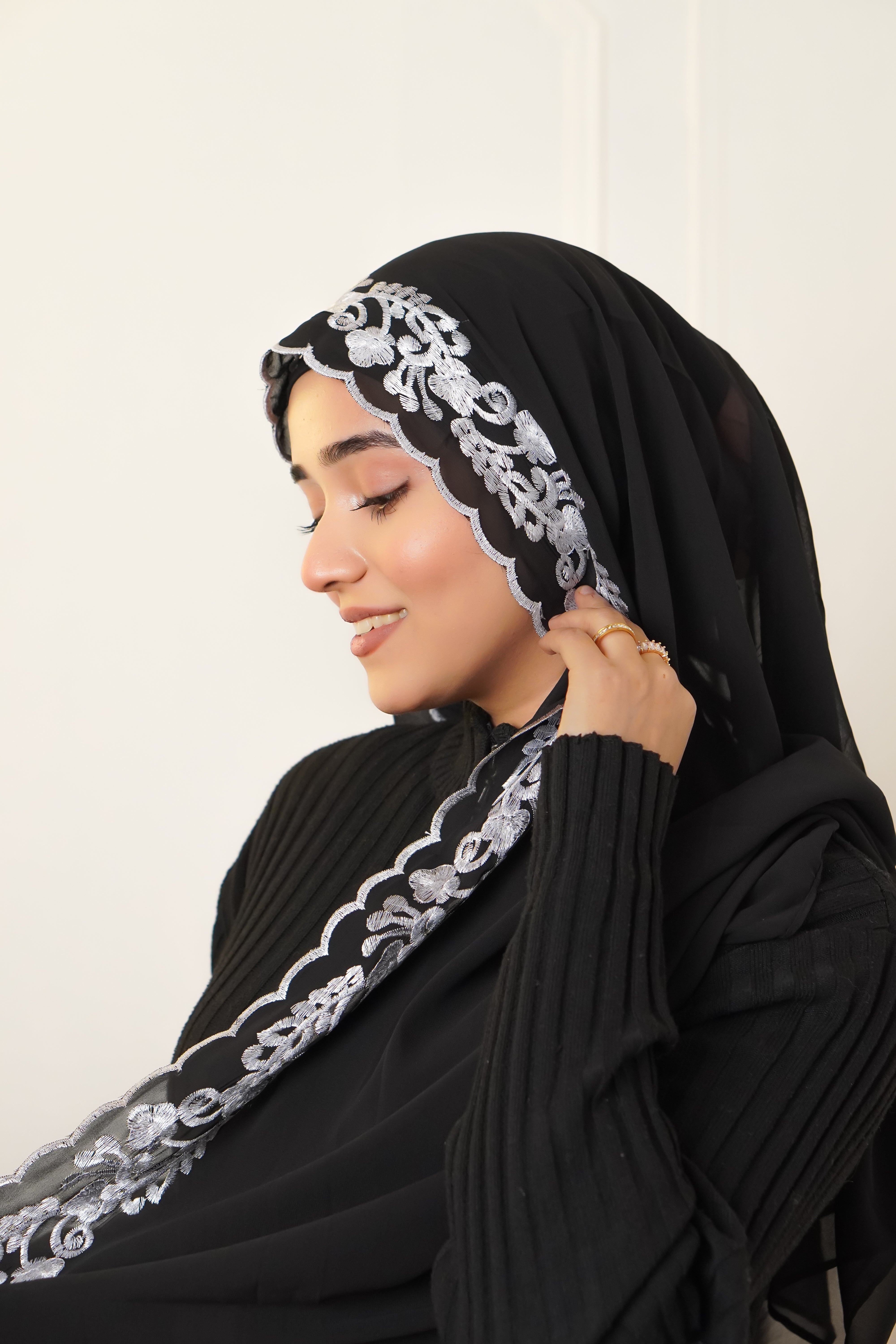 EMBROIDERED HIJAB - Black