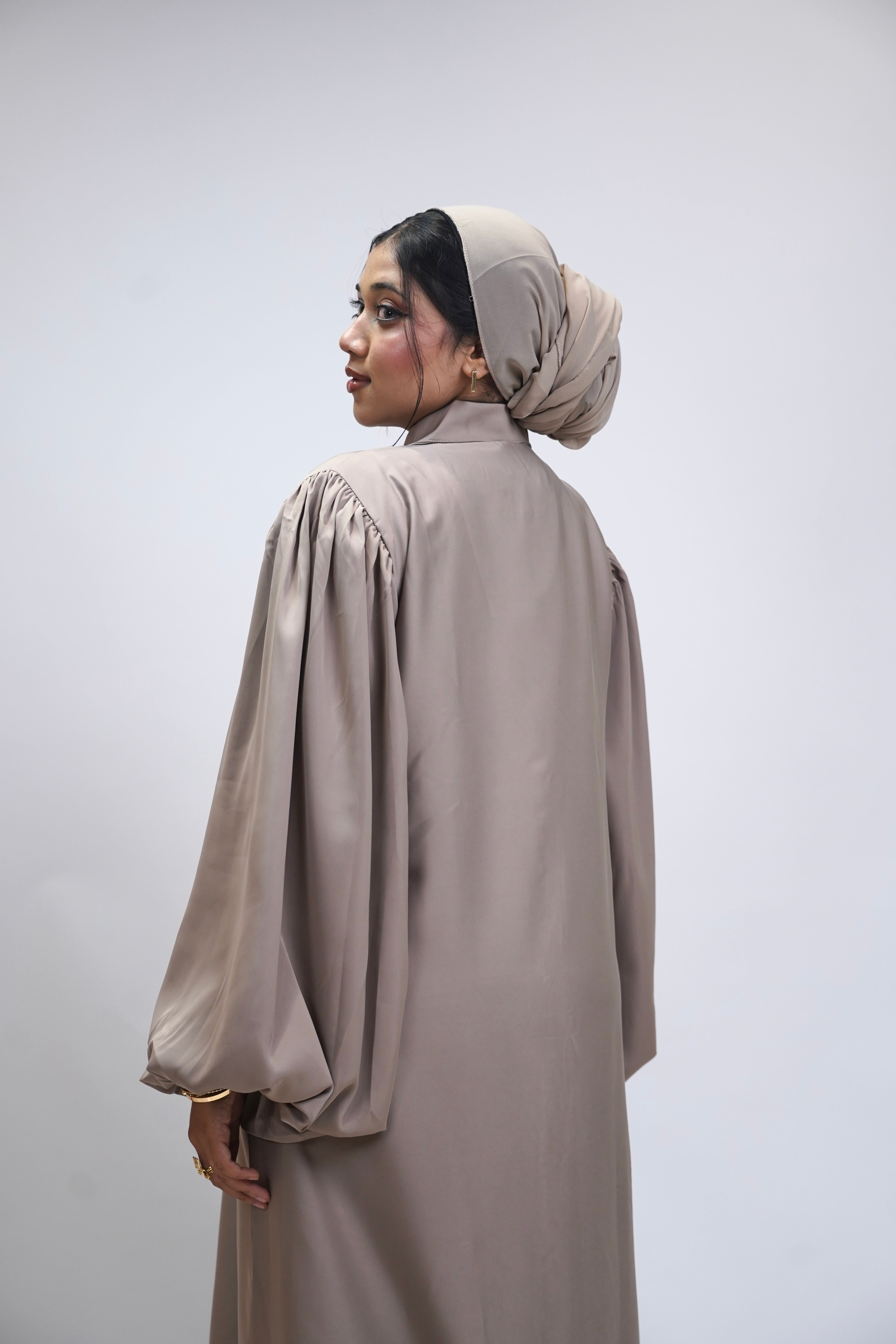 BALLOON SLEEVES ABAYAH - BEIGE