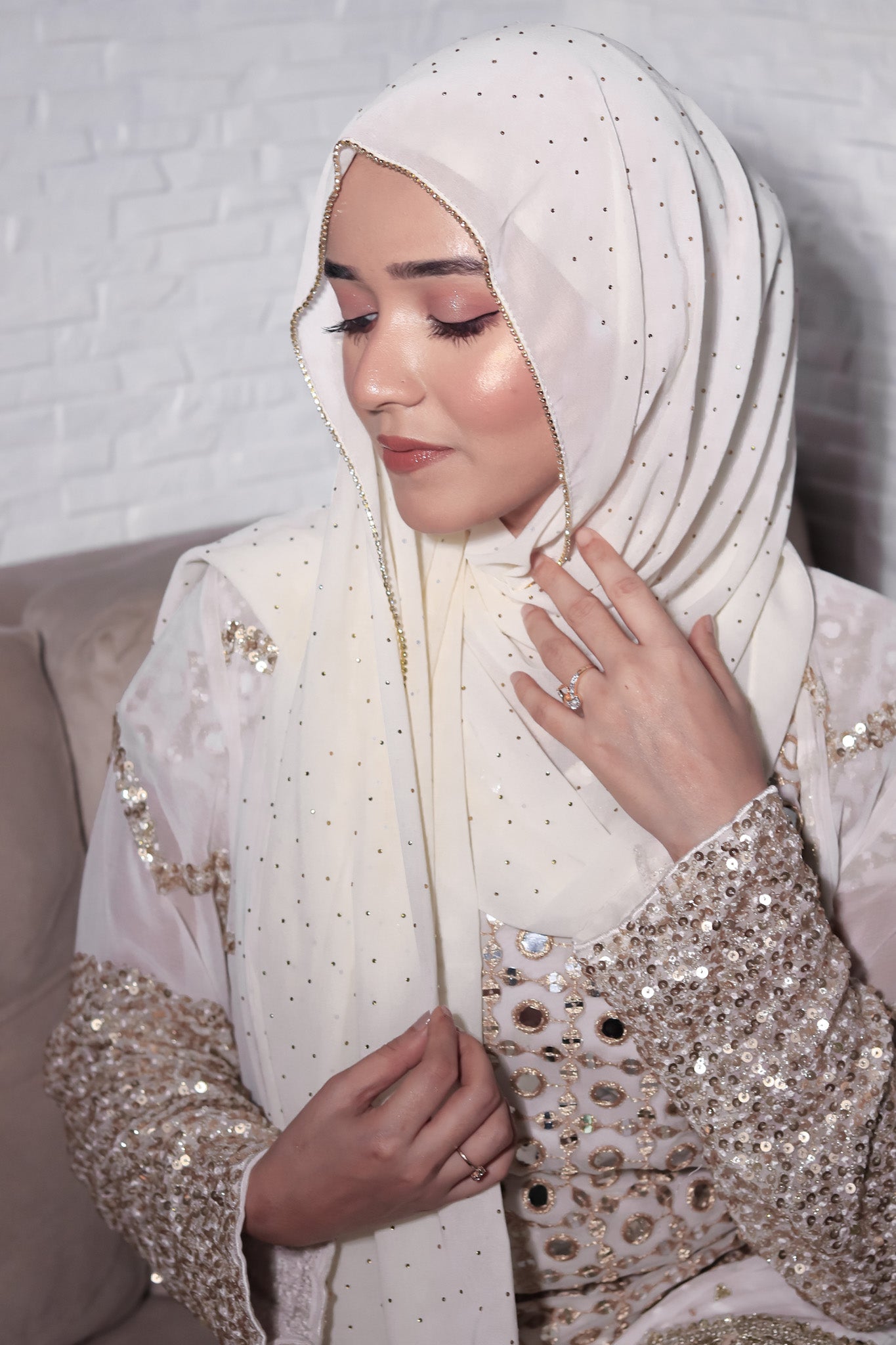 Rhinestone Hijab - White