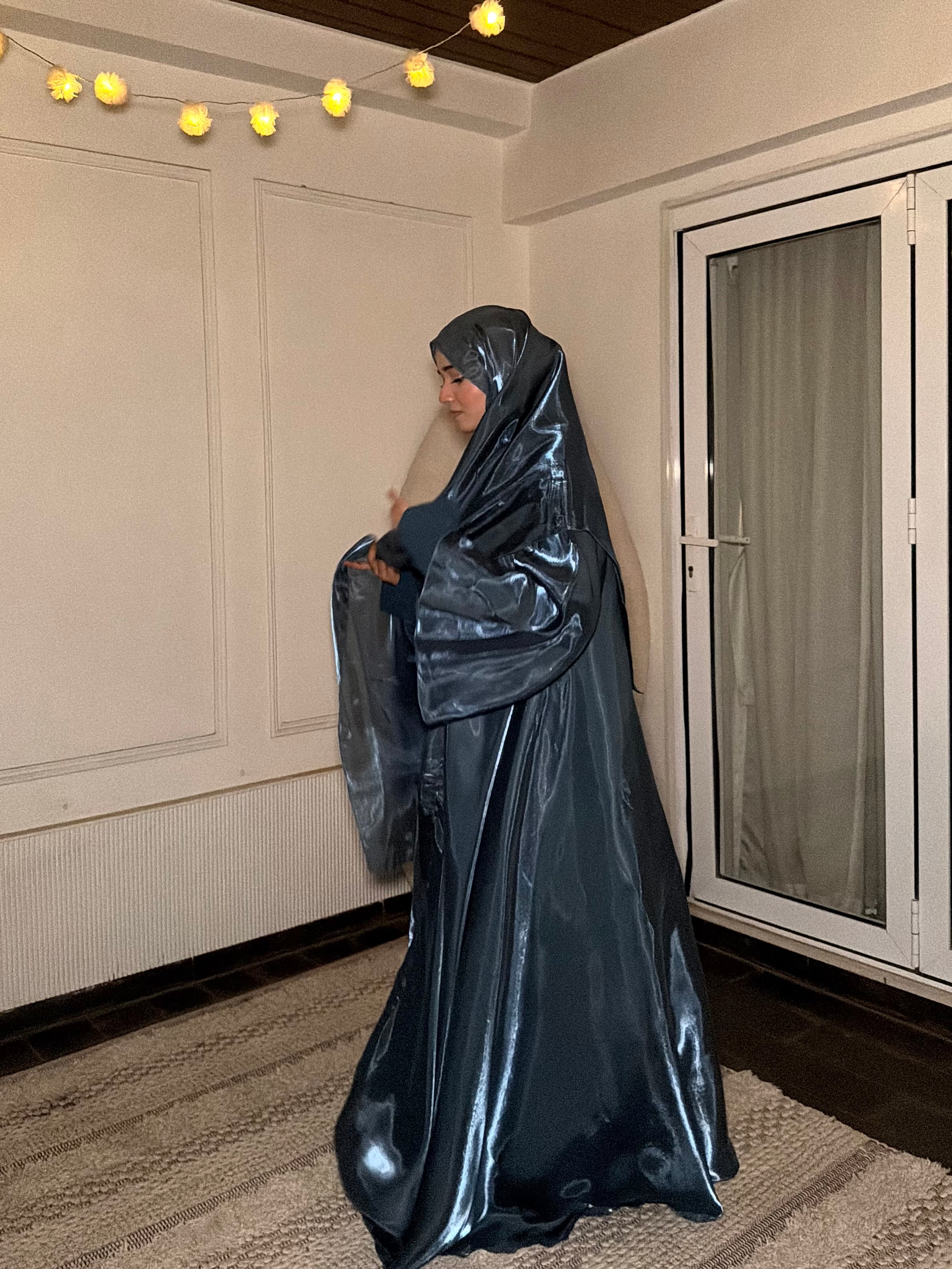 KHALEEJI ABAYAH - NEEL